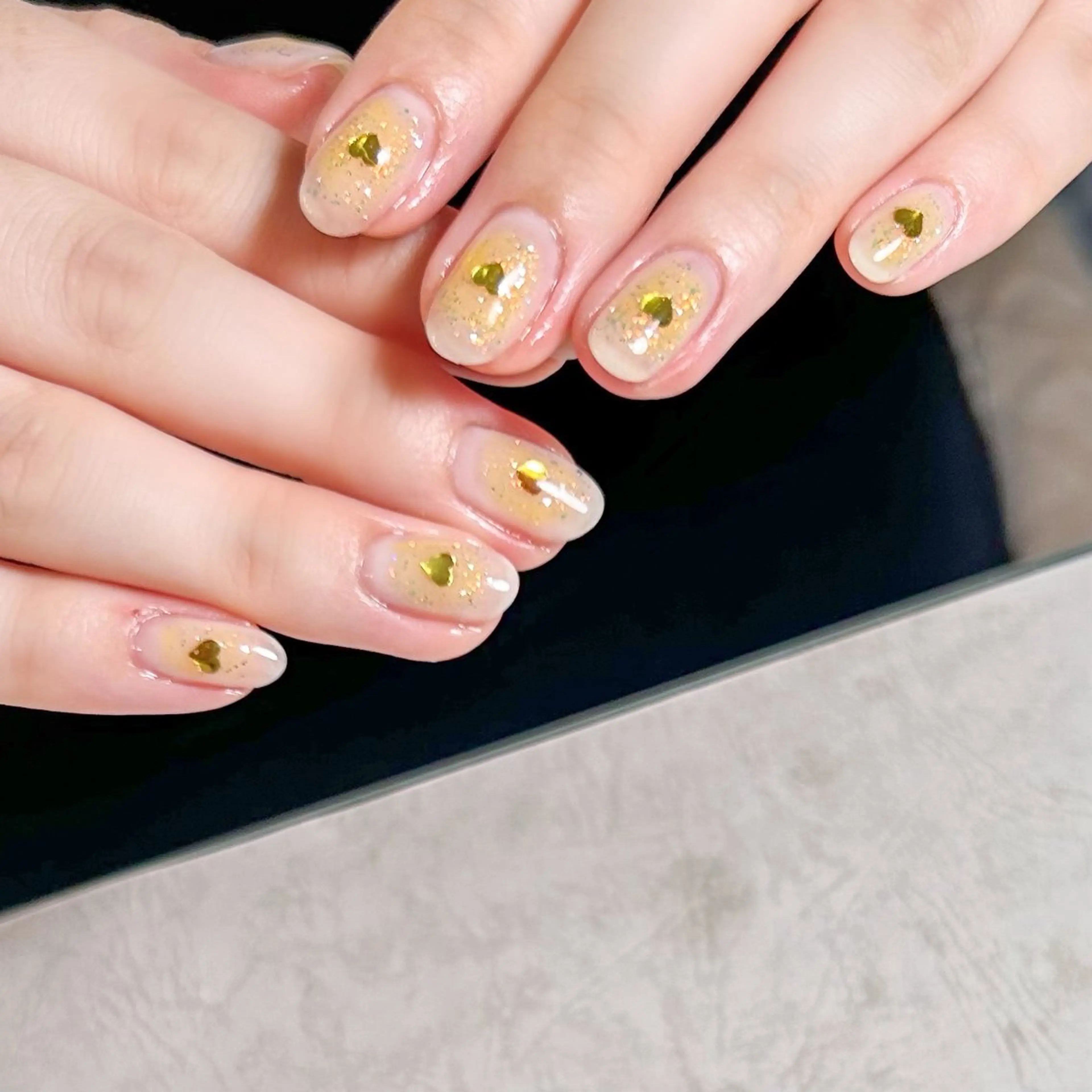 ネイル ニュアンスネイル ハンドネイル muum_nail 新宿2分 三丁目1分のネイルデザイン