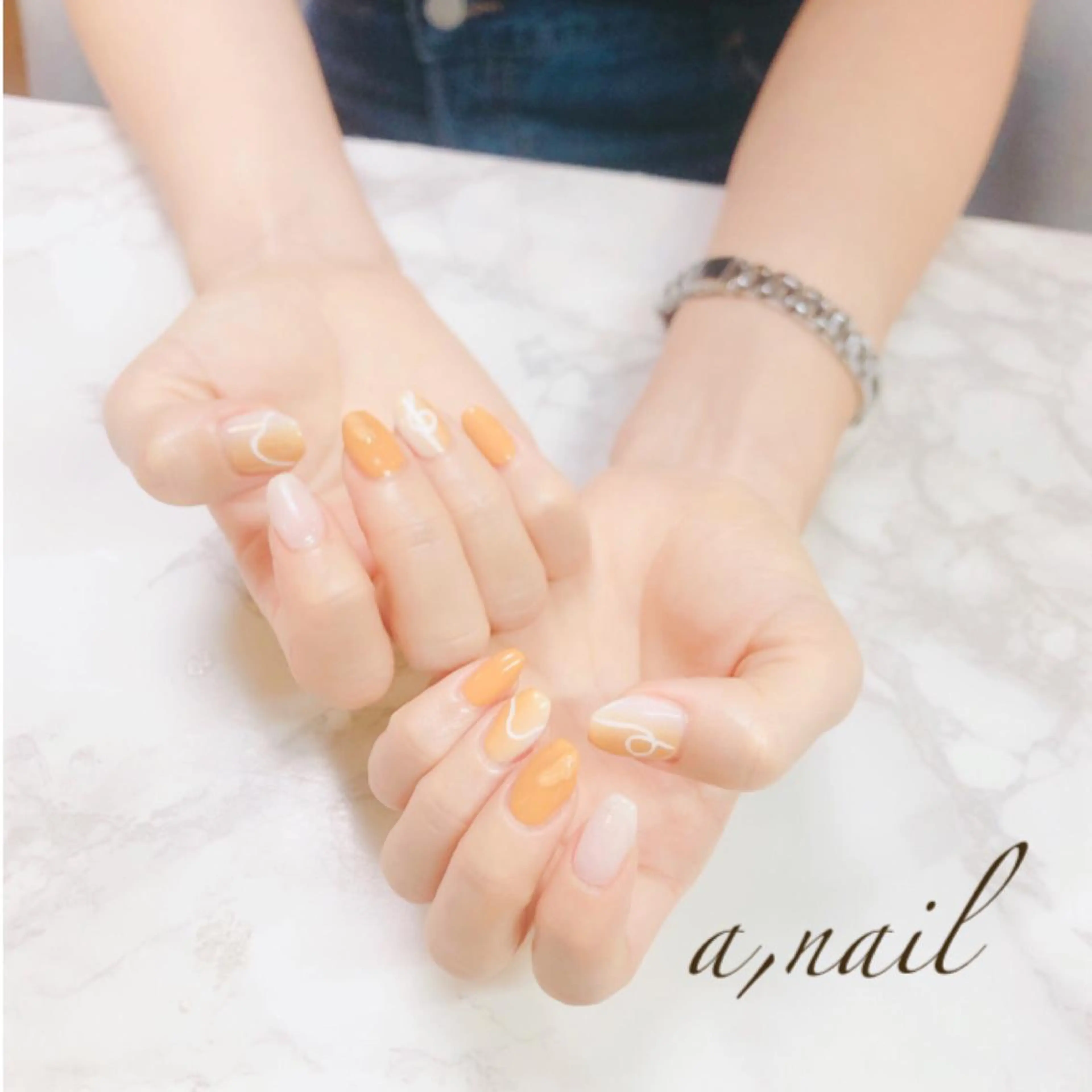 ネイル フットネイル ジェルネイル グラデーション ワンカラーネイル シンプルネイル ハンドネイル ネイルサロン エーネイルのネイルデザイン