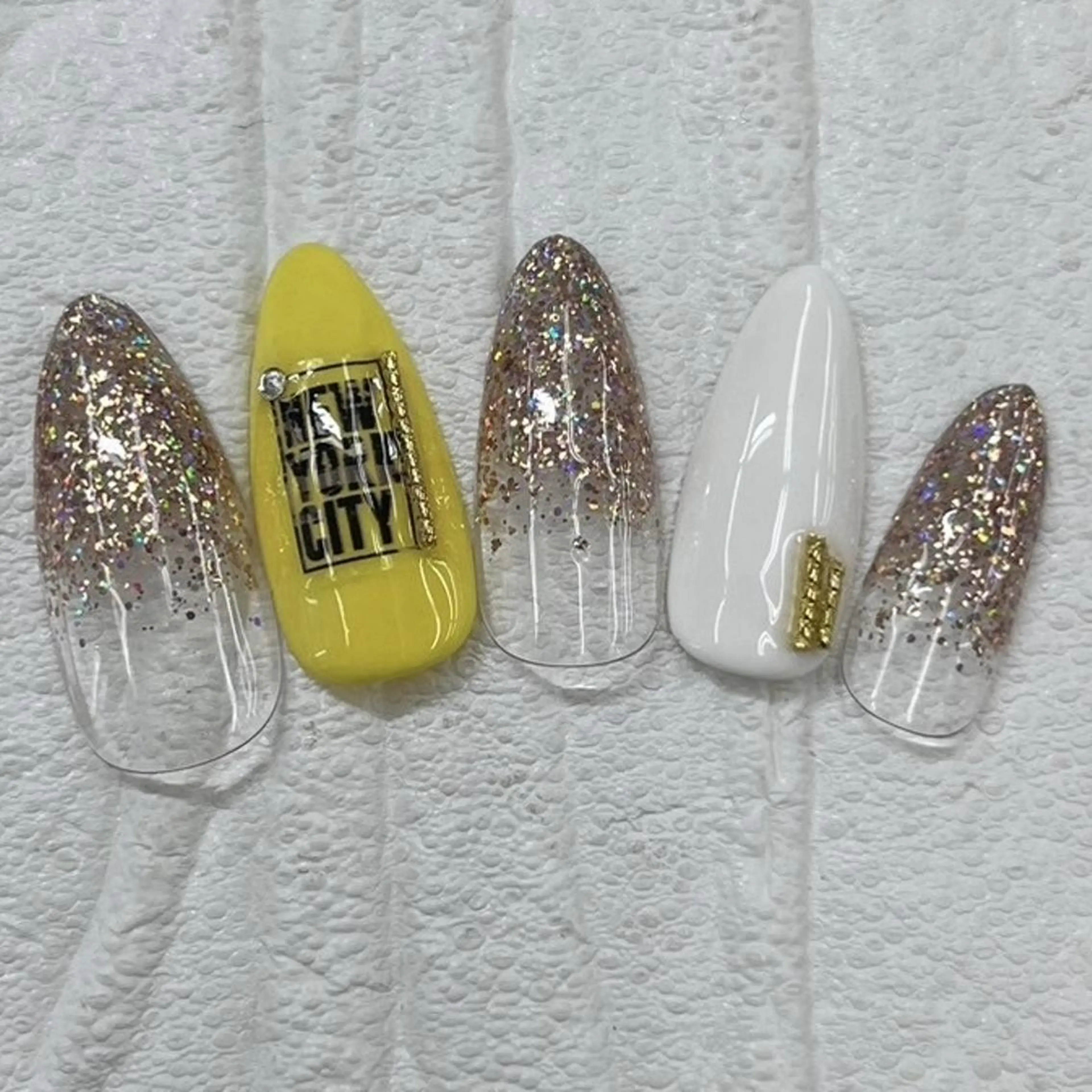 ネイル Nail salon Honey Beeのネイルデザイン