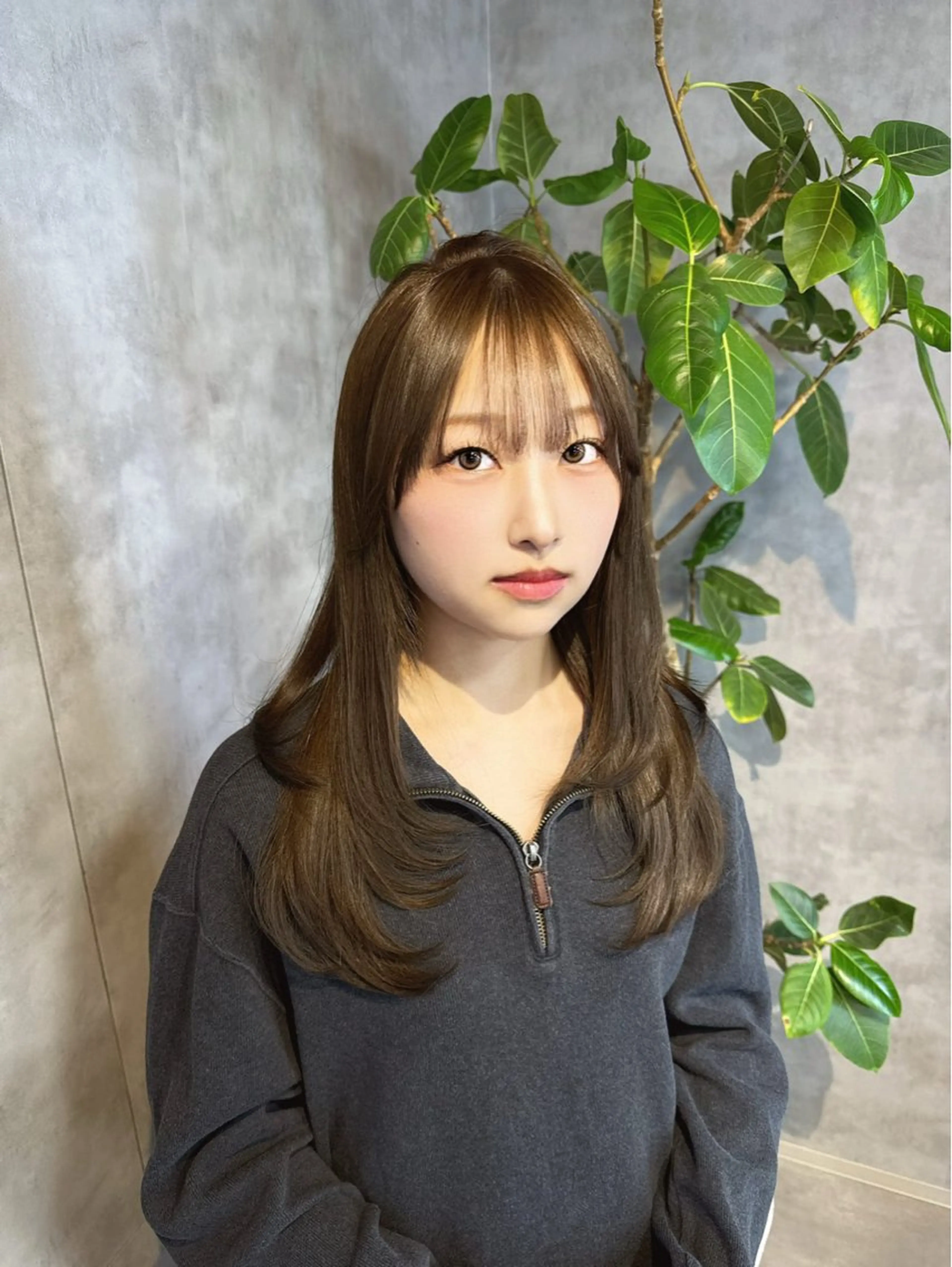 ロング カラー ヘアアレンジ カット ヘアカラー トリートメント ヘアセット レイヤー×透明感カラ ーHAYATOのヘアスタイル