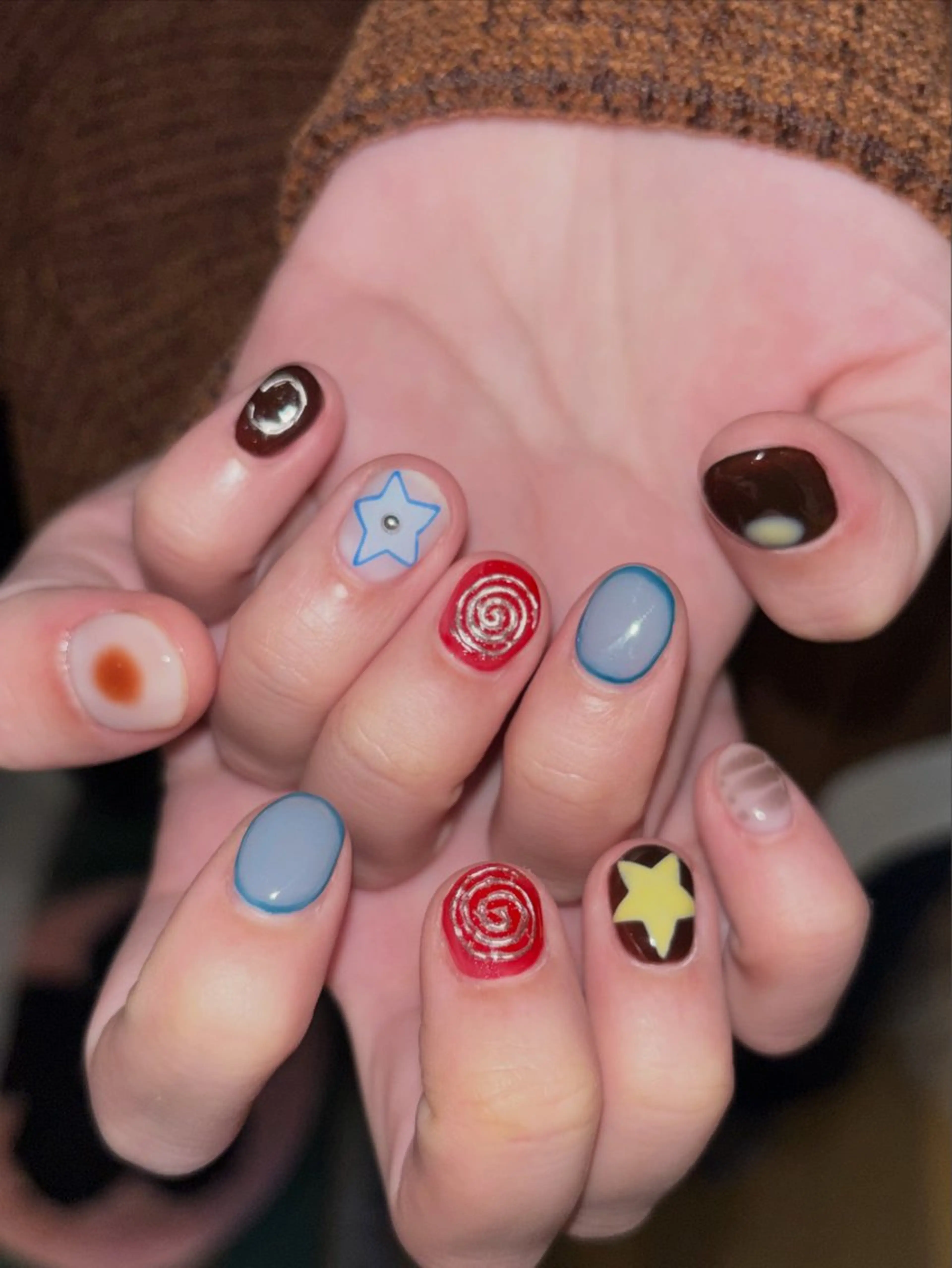 ⭐️持ち込みデザイン⭐️（ソフトジェルオフ +1100  長さ出しオフ+2200)💅の写真