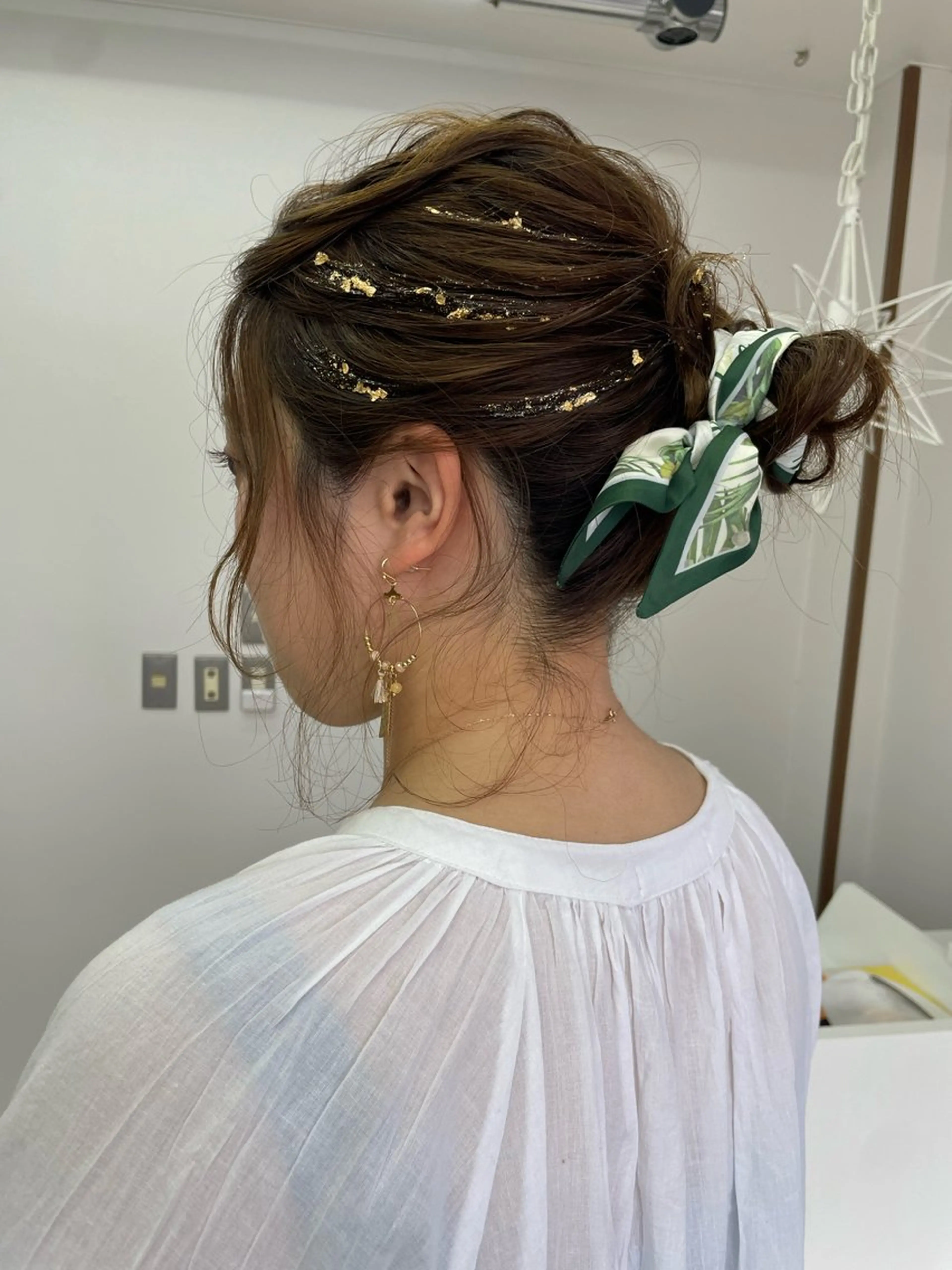 ミディアム ヘアアレンジ お団子ヘア ヘアセット オノ アカネのヘアスタイル