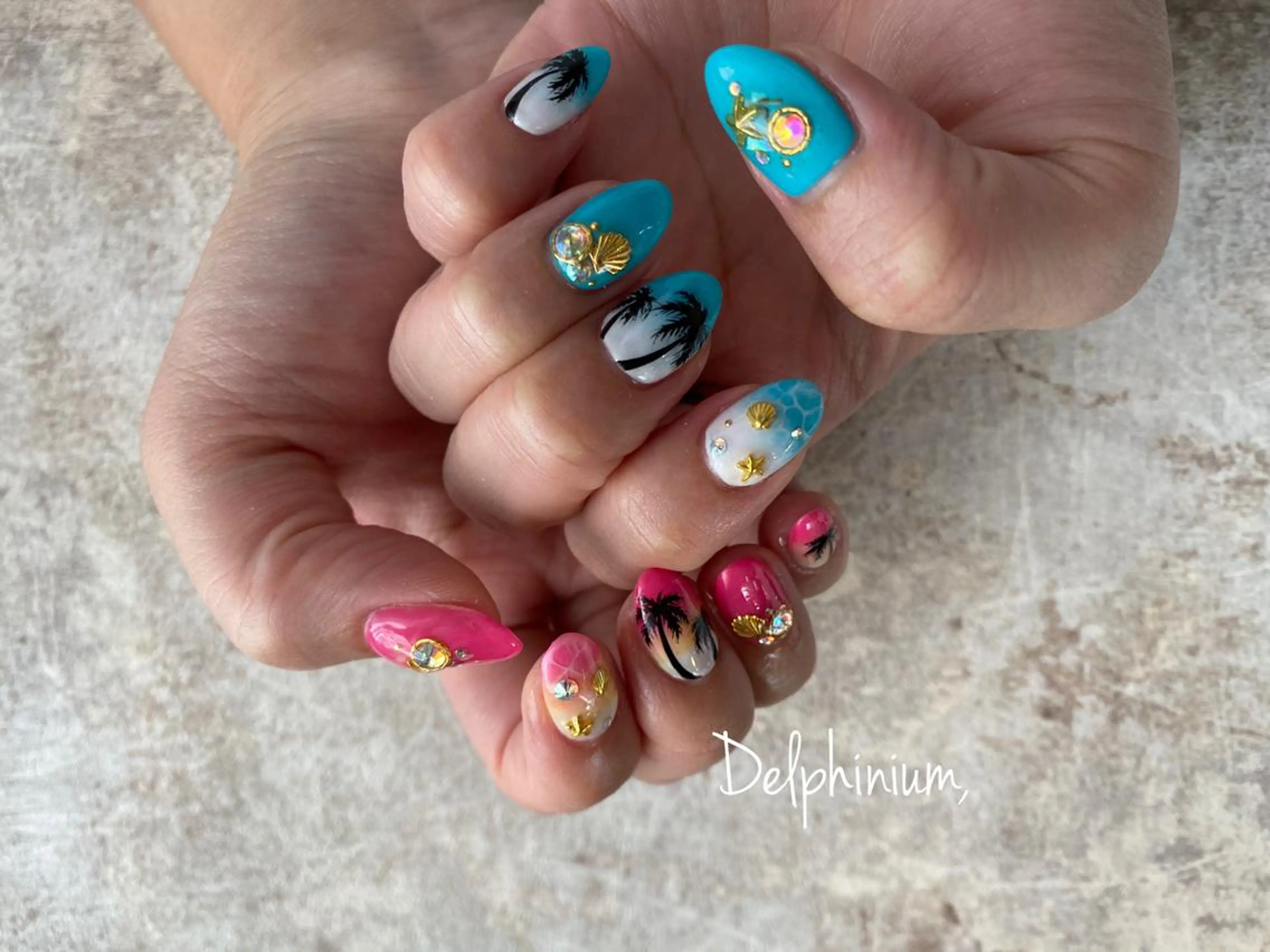 ネイル ジェルネイル パラジェル ハンドネイル 岡本 友恵のネイルデザイン