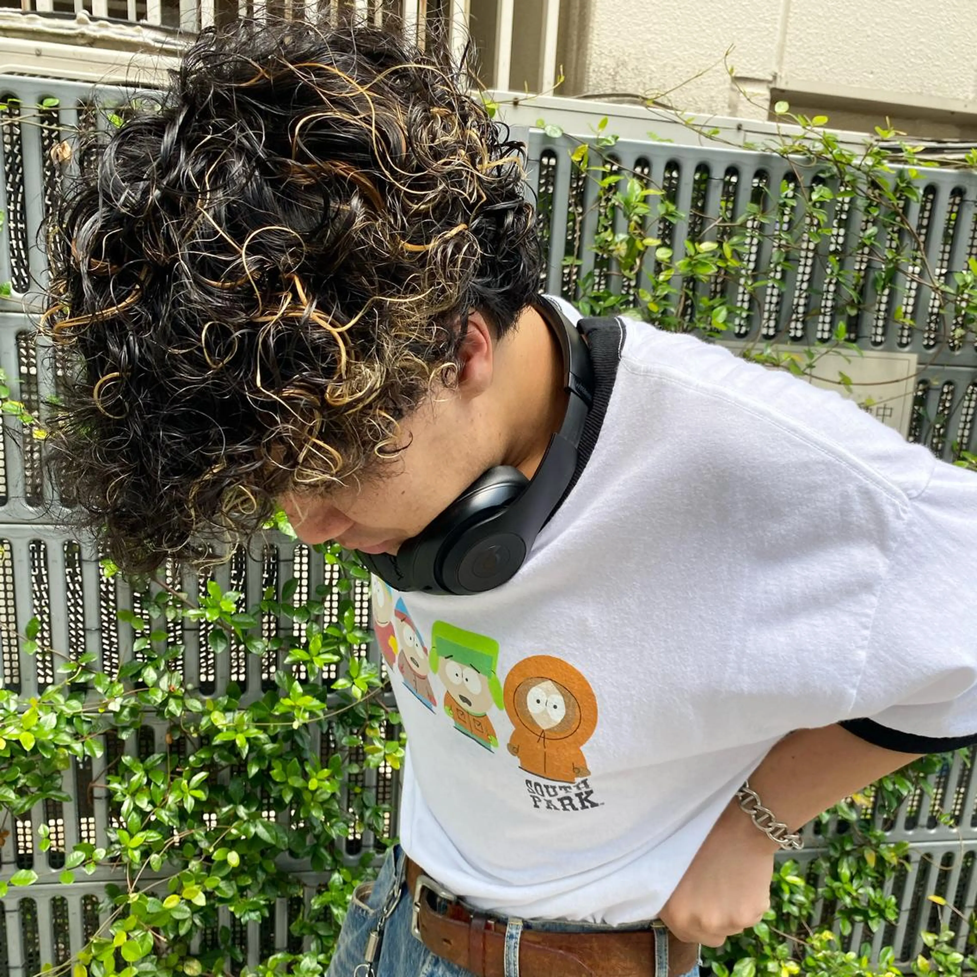 ショート カラー パーマ メンズ メンズブリーチ メンズハイライト メンズインナーカラー メンズパーマ プードルパーマ 💈メンズ短髪特化 ✂︎伊藤大輝💈のヘアスタイル