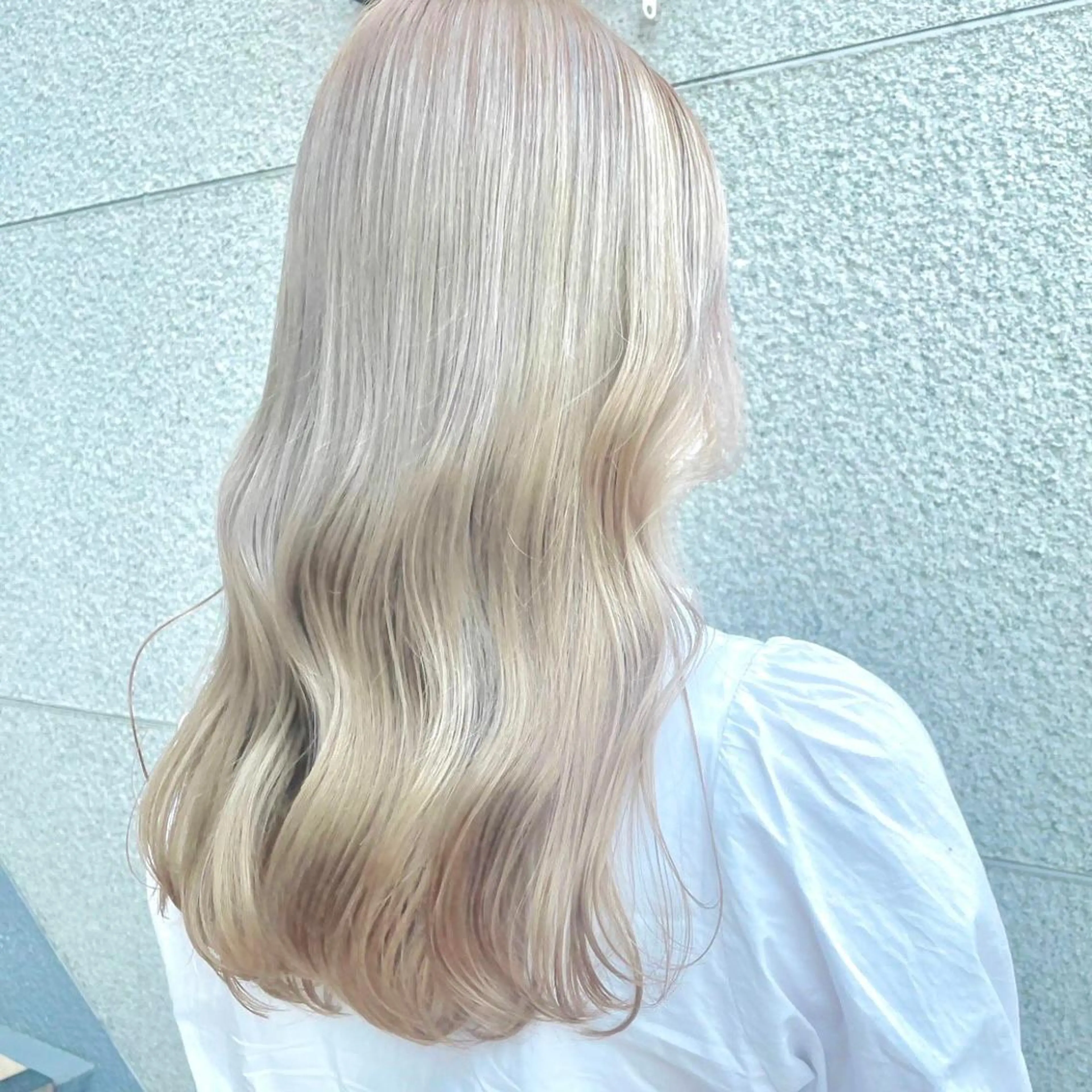 ロング カラー ヘアカラー トリートメント ヘアセット ザクザクレイヤー 🍀/ブリーチ/小田のヘアスタイル