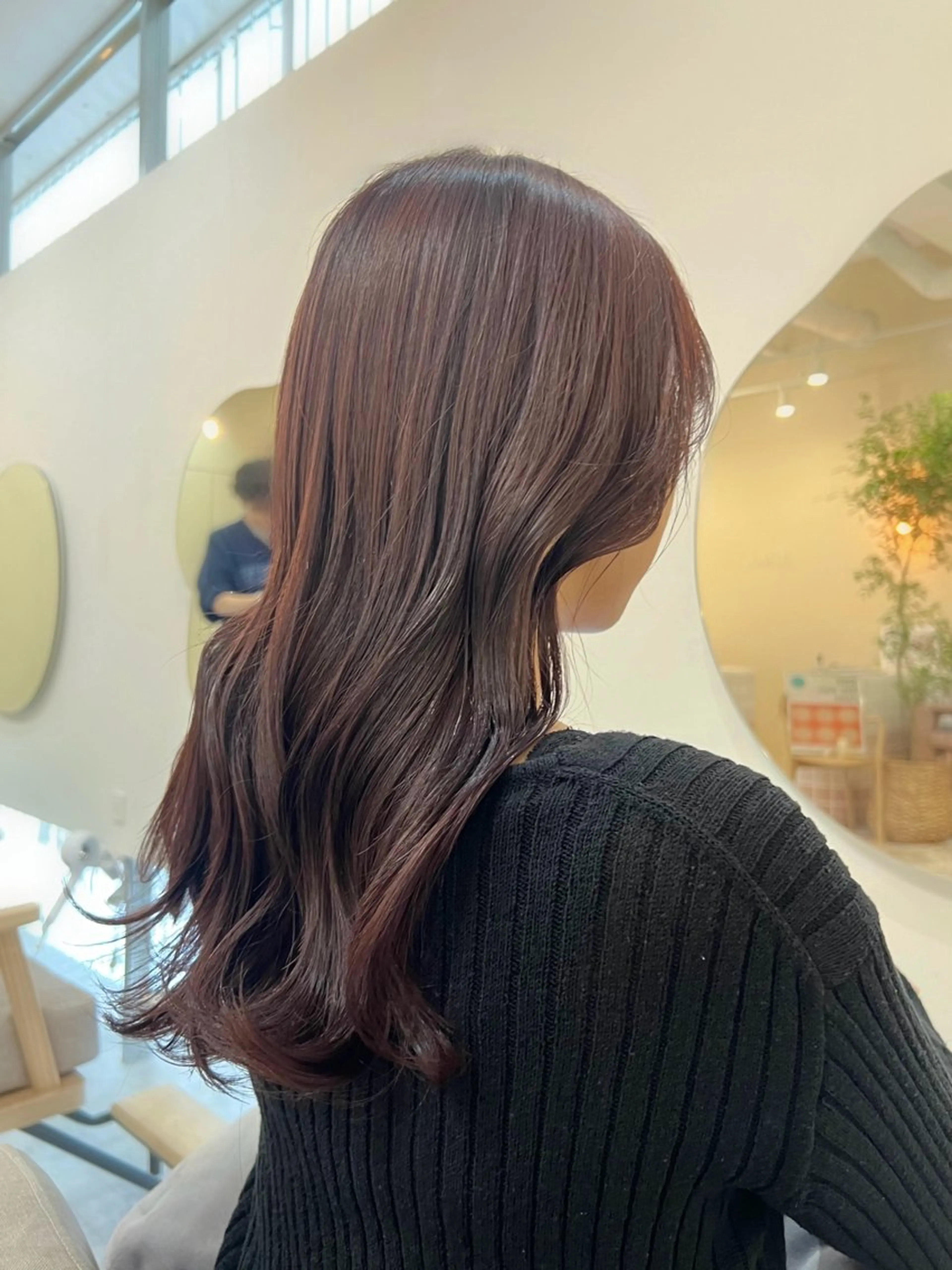 ミディアム カット ヘアカラー トリートメント mizuki ,のヘアスタイル