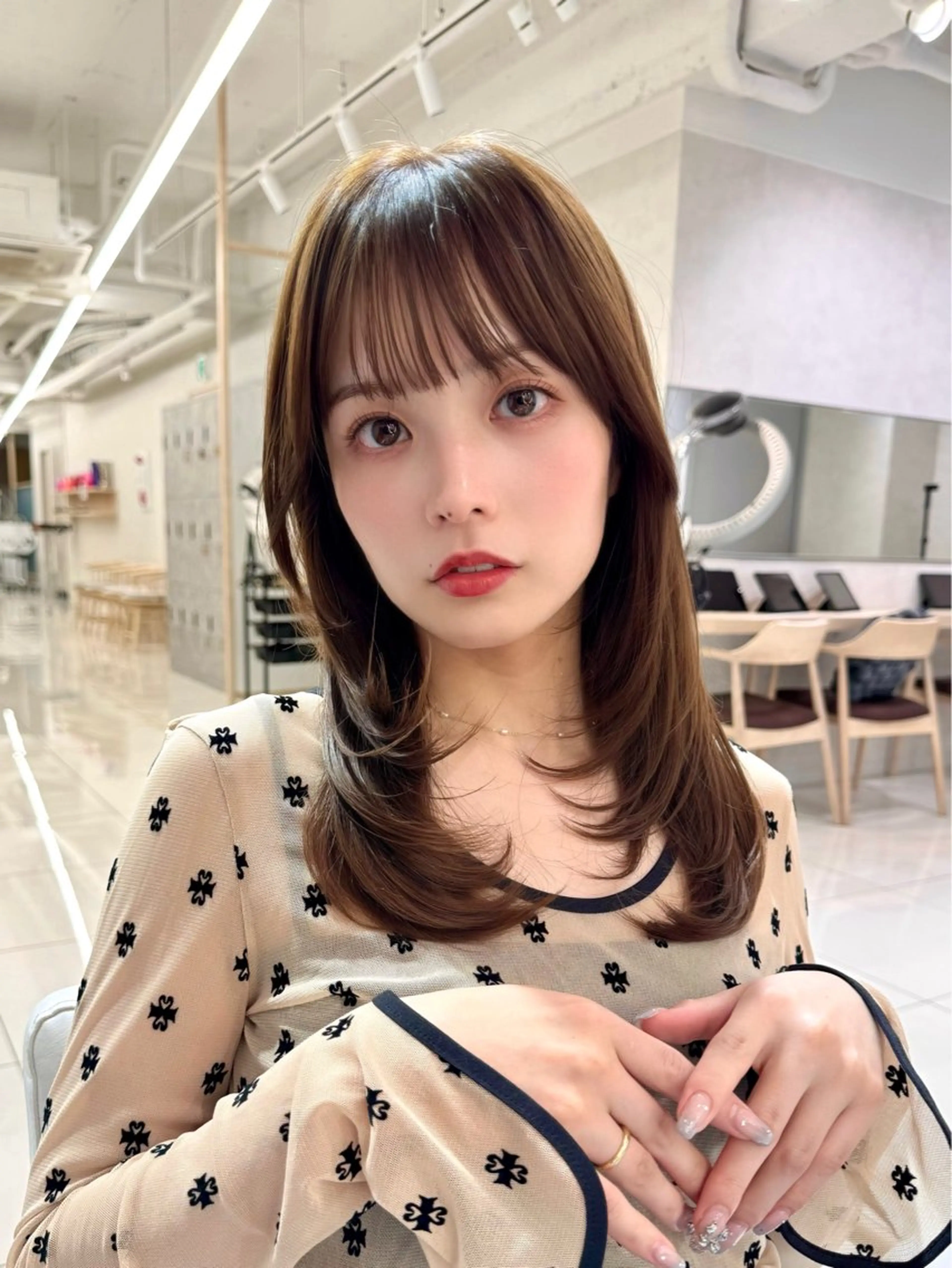 セミロング 三鷹で1番ショート ボブをカットする新谷のヘアスタイル