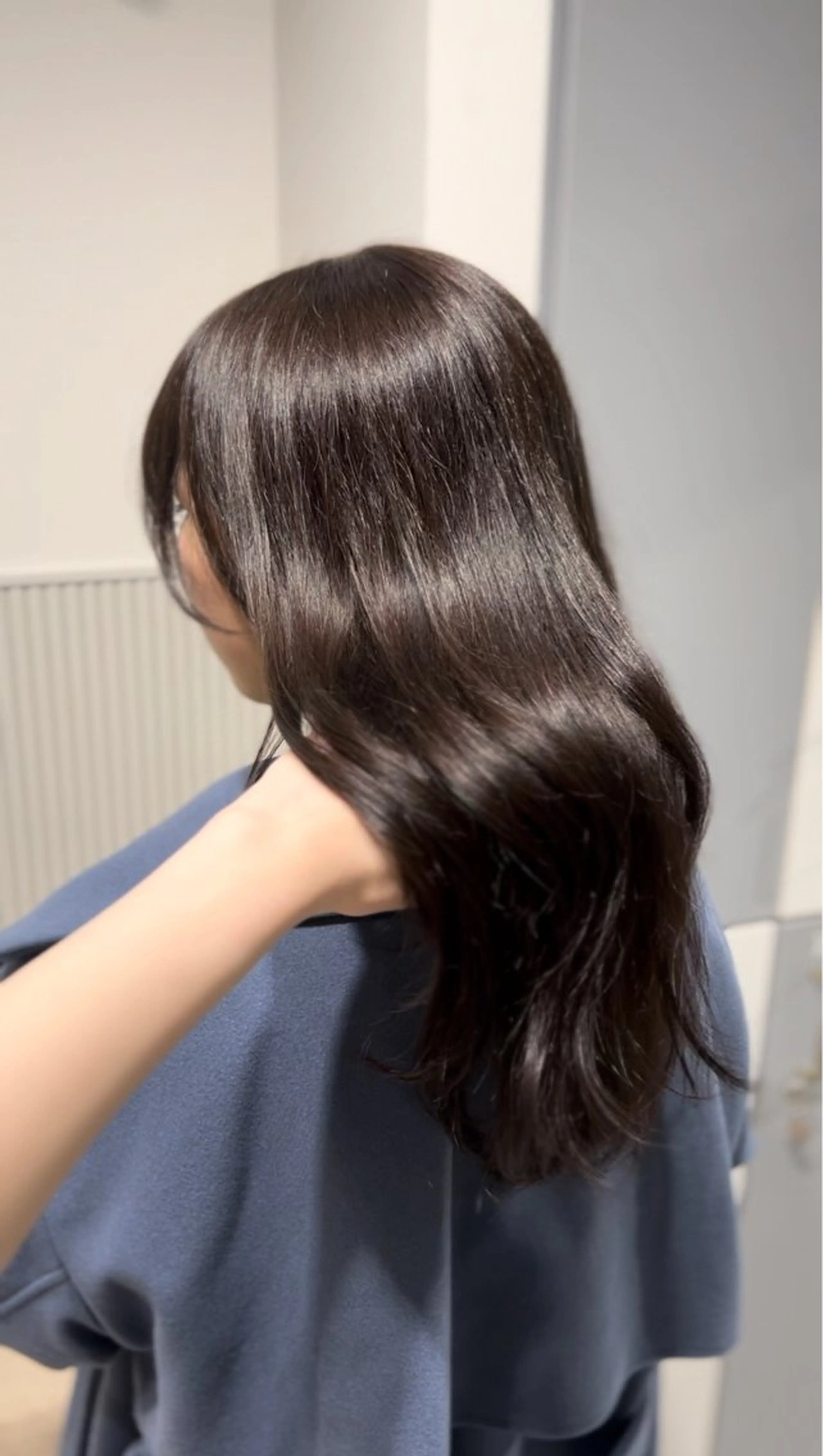 セミロング カラー 透明感カラー グレージュ 顔周りカット おくれ毛 LOVEST Rihoのヘアスタイル