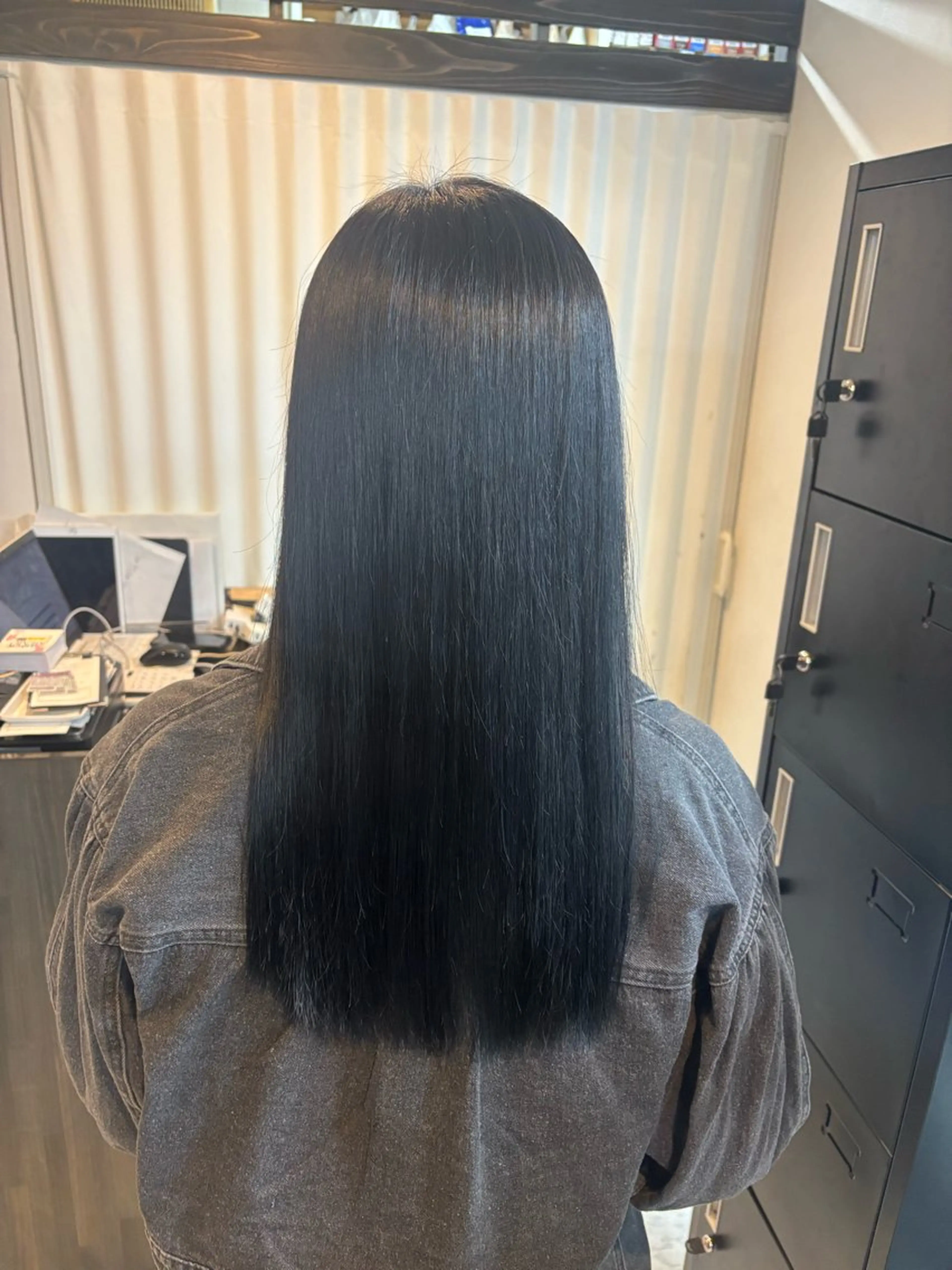 セミロング ヘアカラー トリートメント パドゥプロン あんずのヘアスタイル