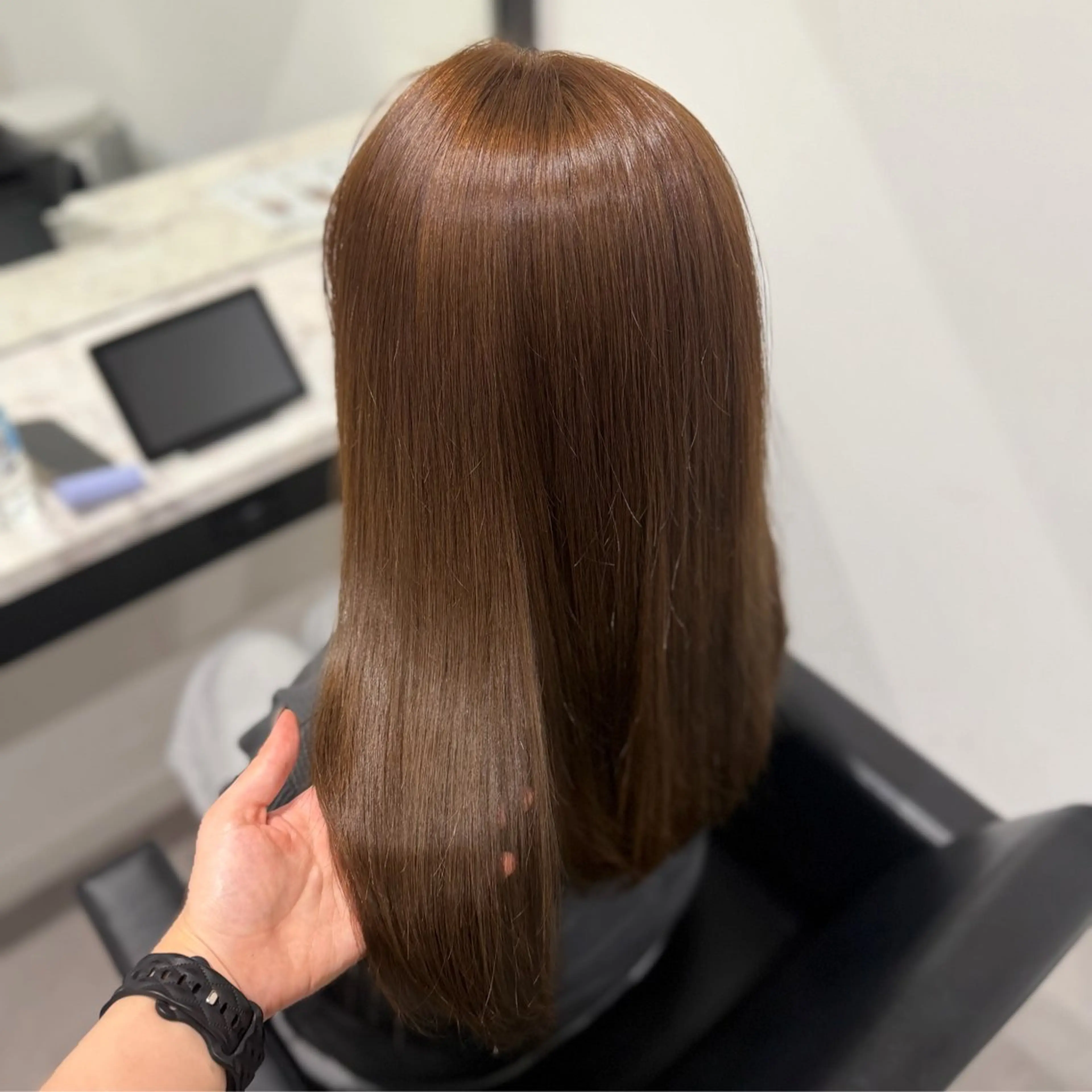 ロング カラー ベージュカラー ブリーチ ダブルカラー ブリーチなしカラー ヘアカラー Dia ‎ アキヨシ ミユのヘアスタイル