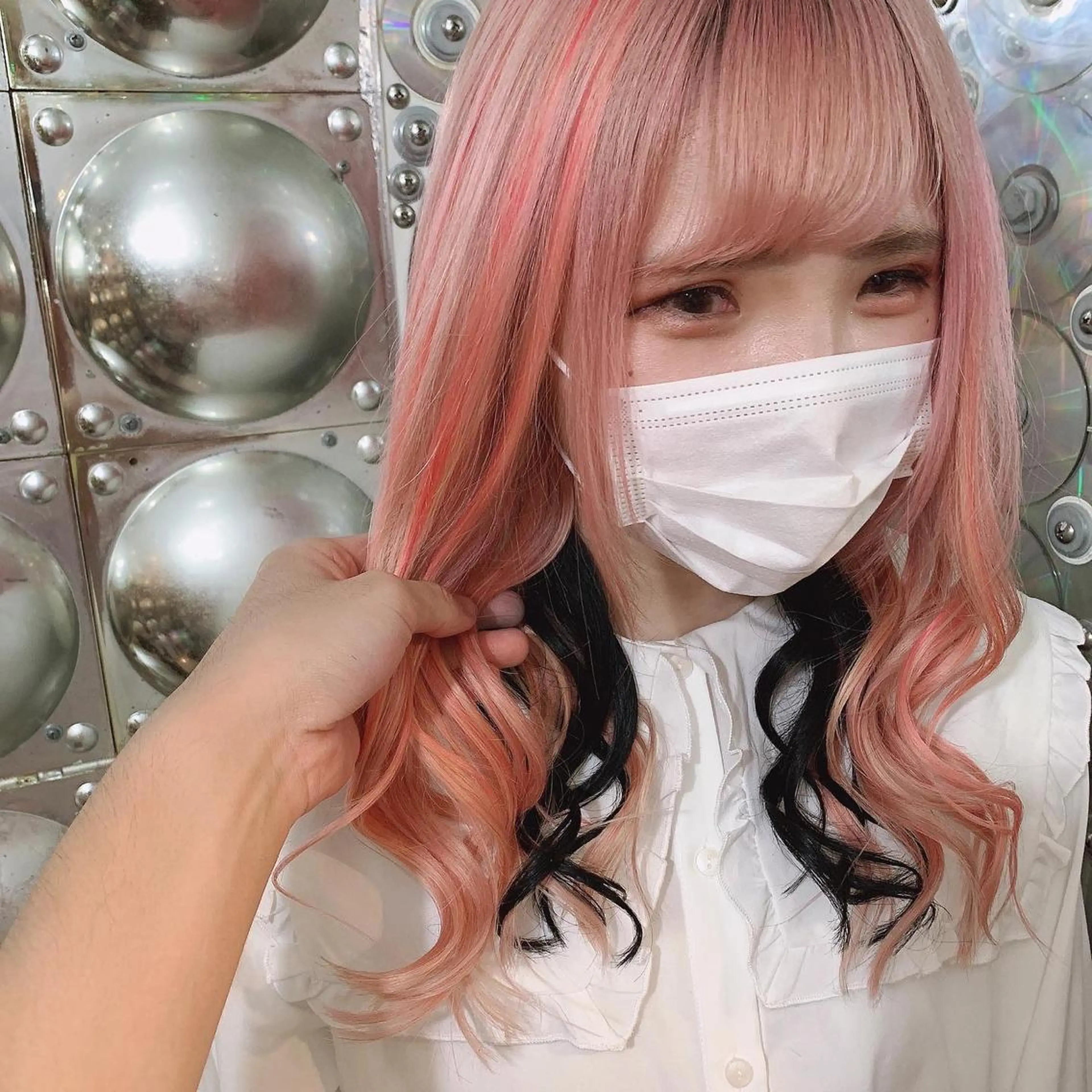 ロング カラー ヘアアレンジ 編み込みエクステ ピンクカラー エクステ 🌈派手髪エクステ ブレイズ🌈ひろとのヘアスタイル