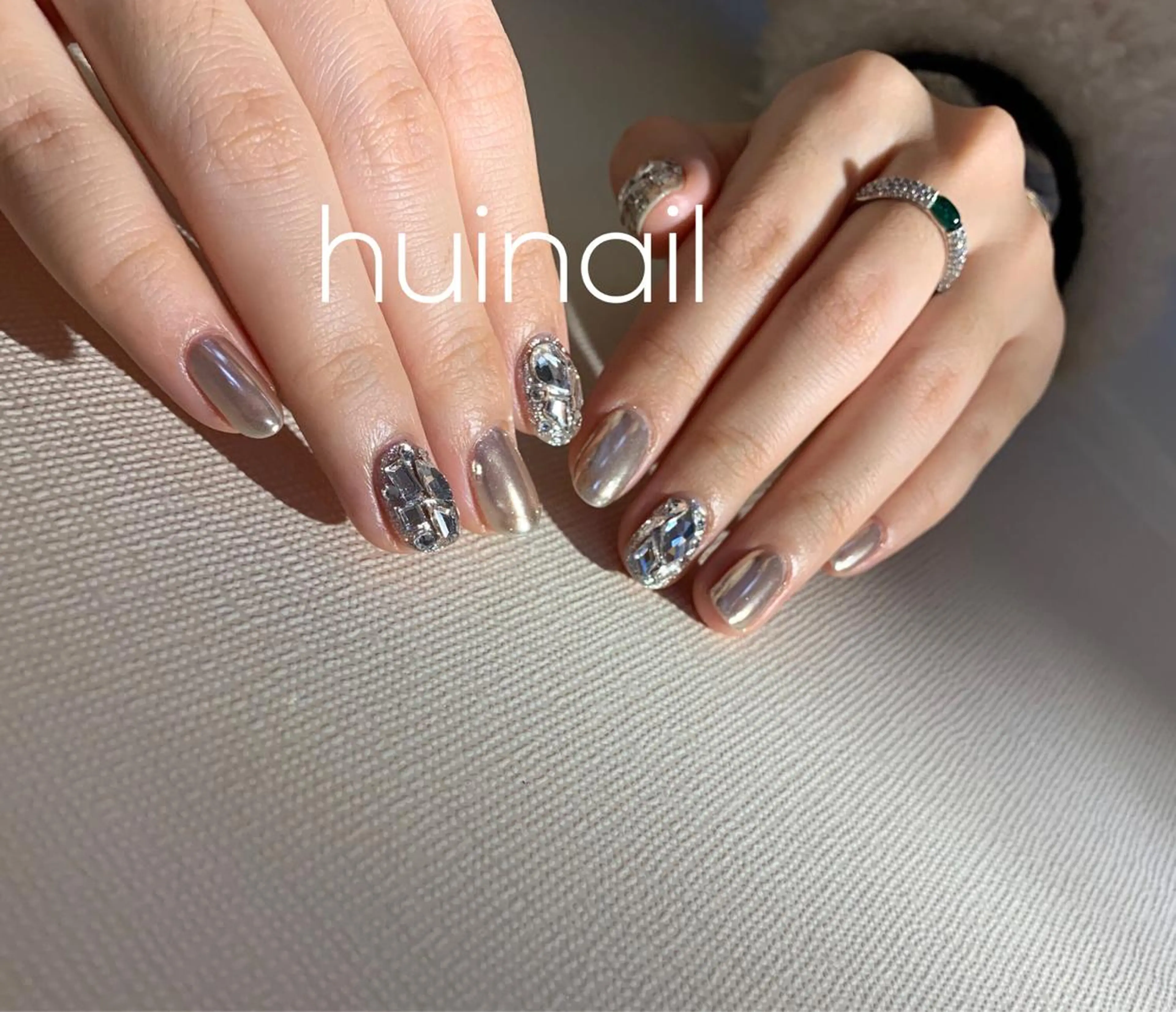 ミディアム めぐみのネイルサロン スタッフ練習のネイルデザイン