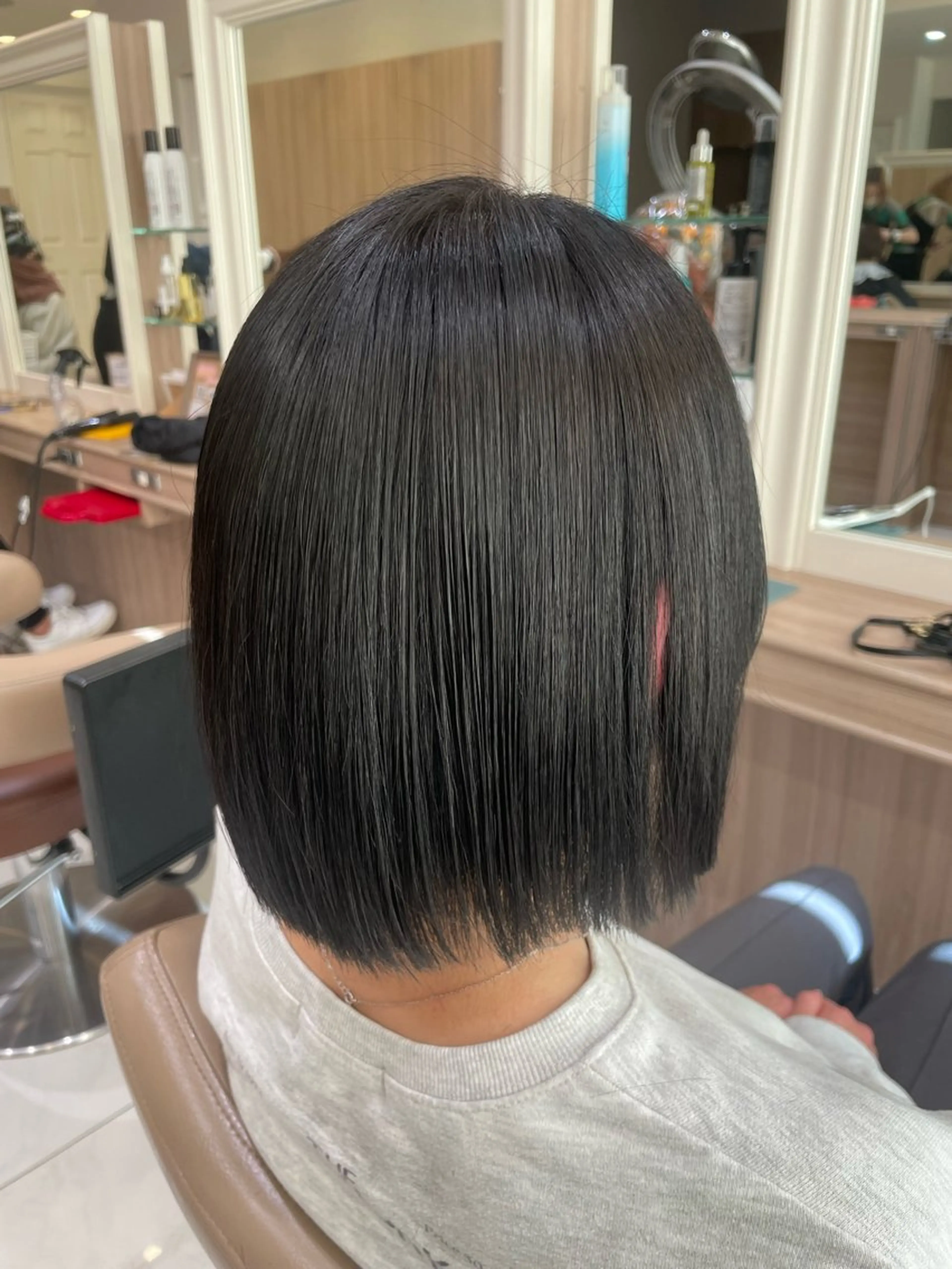 ショート カラー パーマ カット ヘアカラー 縮毛矯正 トリートメント 韓国ヘアメイク🎀/ 縮毛矯正✨山本媛香のヘアスタイル