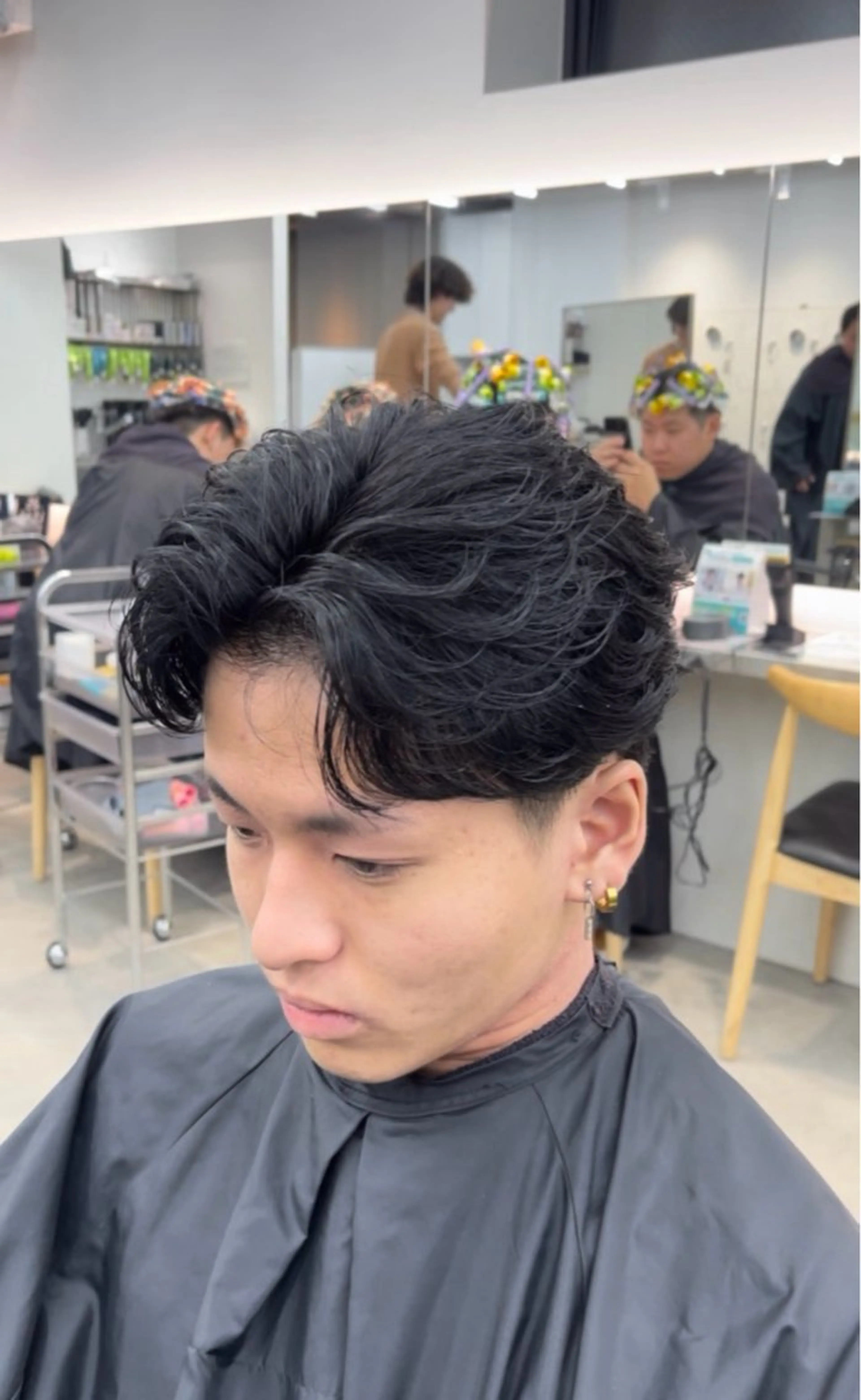 【ミニモ限定価格✨️】メンズ🚹   カット✂️➕黒染め🎼🐈‍⬛白髪染め💭🐱の写真