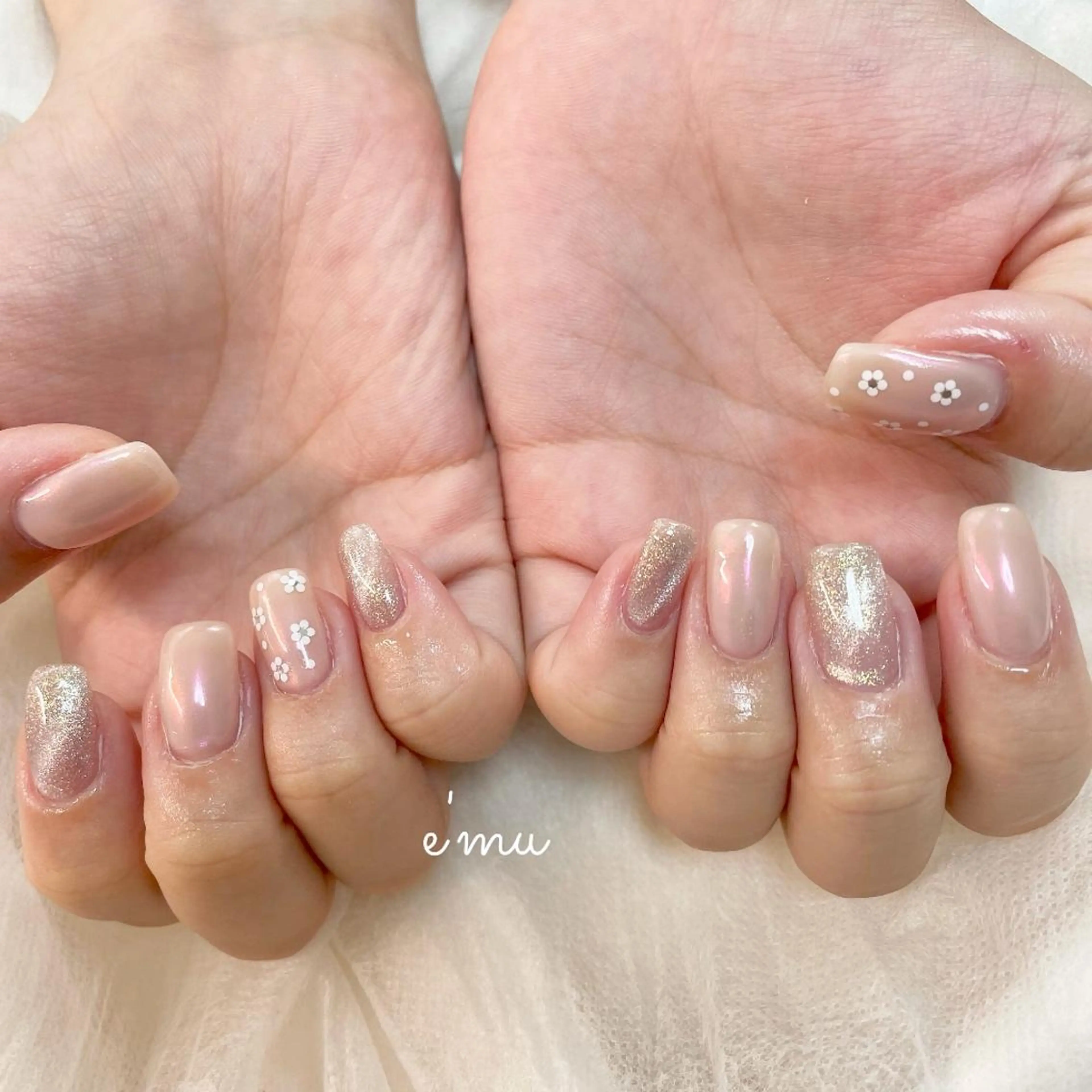 ネイル オーロラネイル フラワーネイル マグネットネイル ハンドネイル nail salon e'mu💐のネイルデザイン