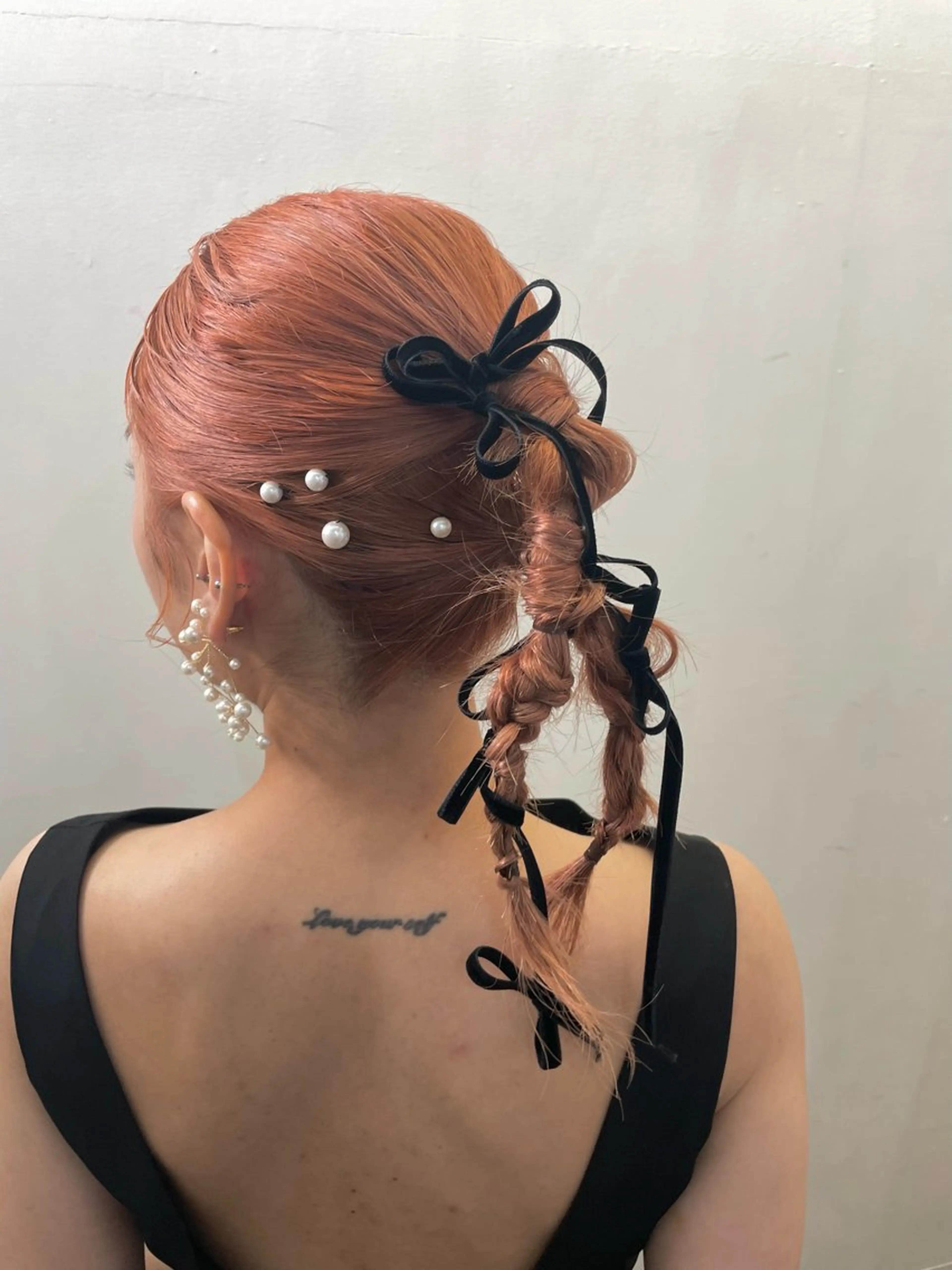 ヘアアレンジ WHITE EYE 浦添所属・ヘアメイク acoのヘアスタイル