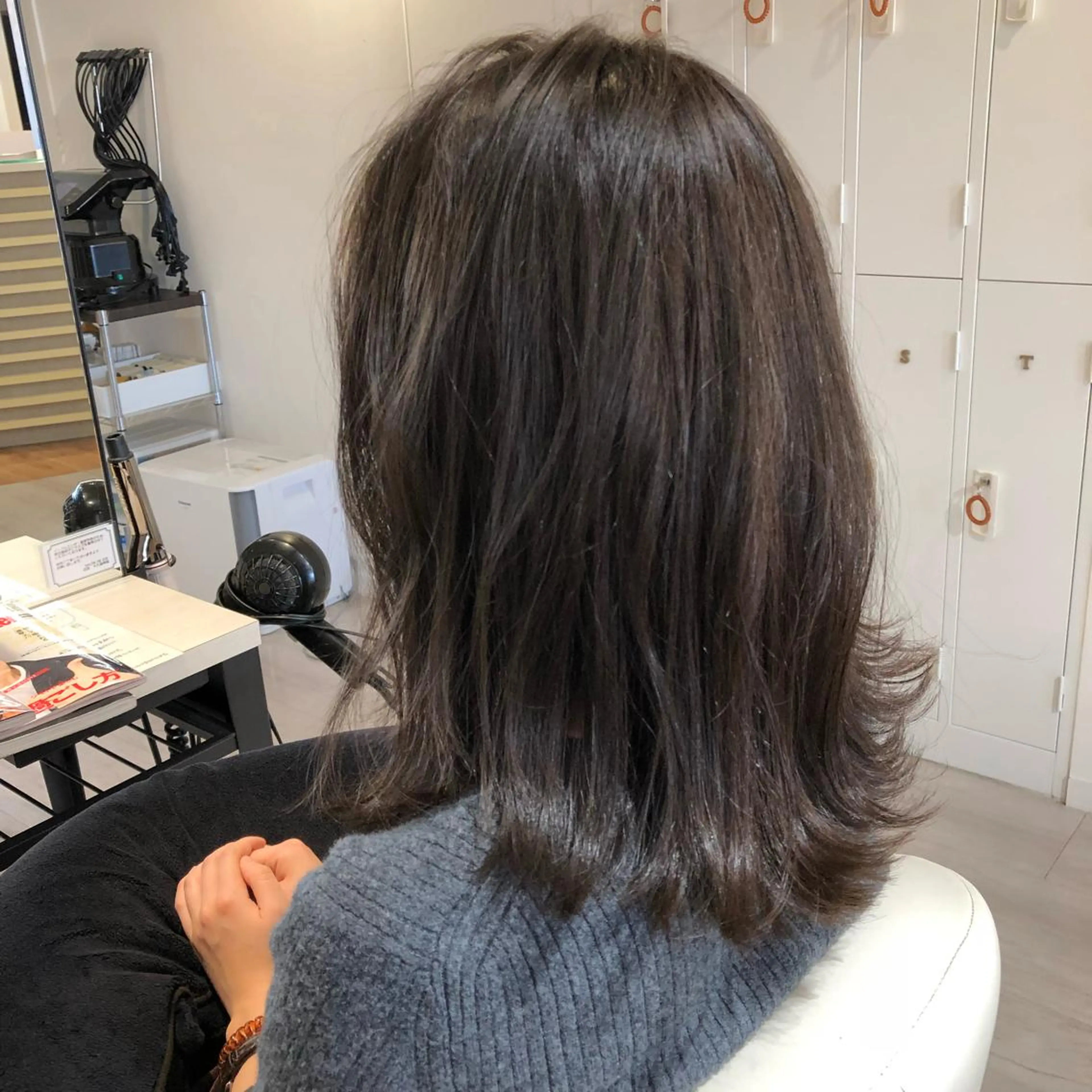 ミディアム カラー ヘアアレンジ 金子 富士のヘアスタイル