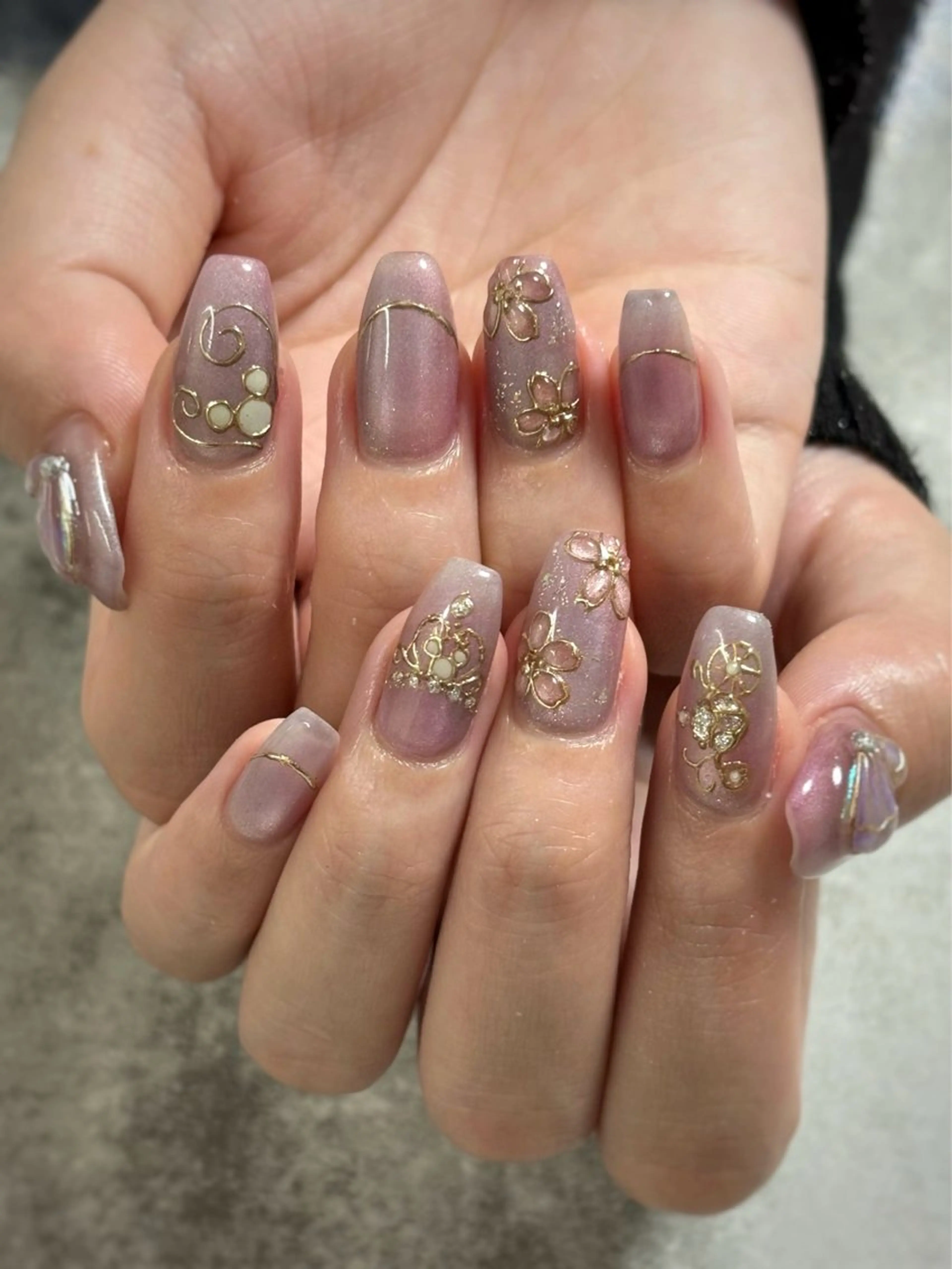 ネイル ハンドネイル FIORITURA Maikoのネイルデザイン