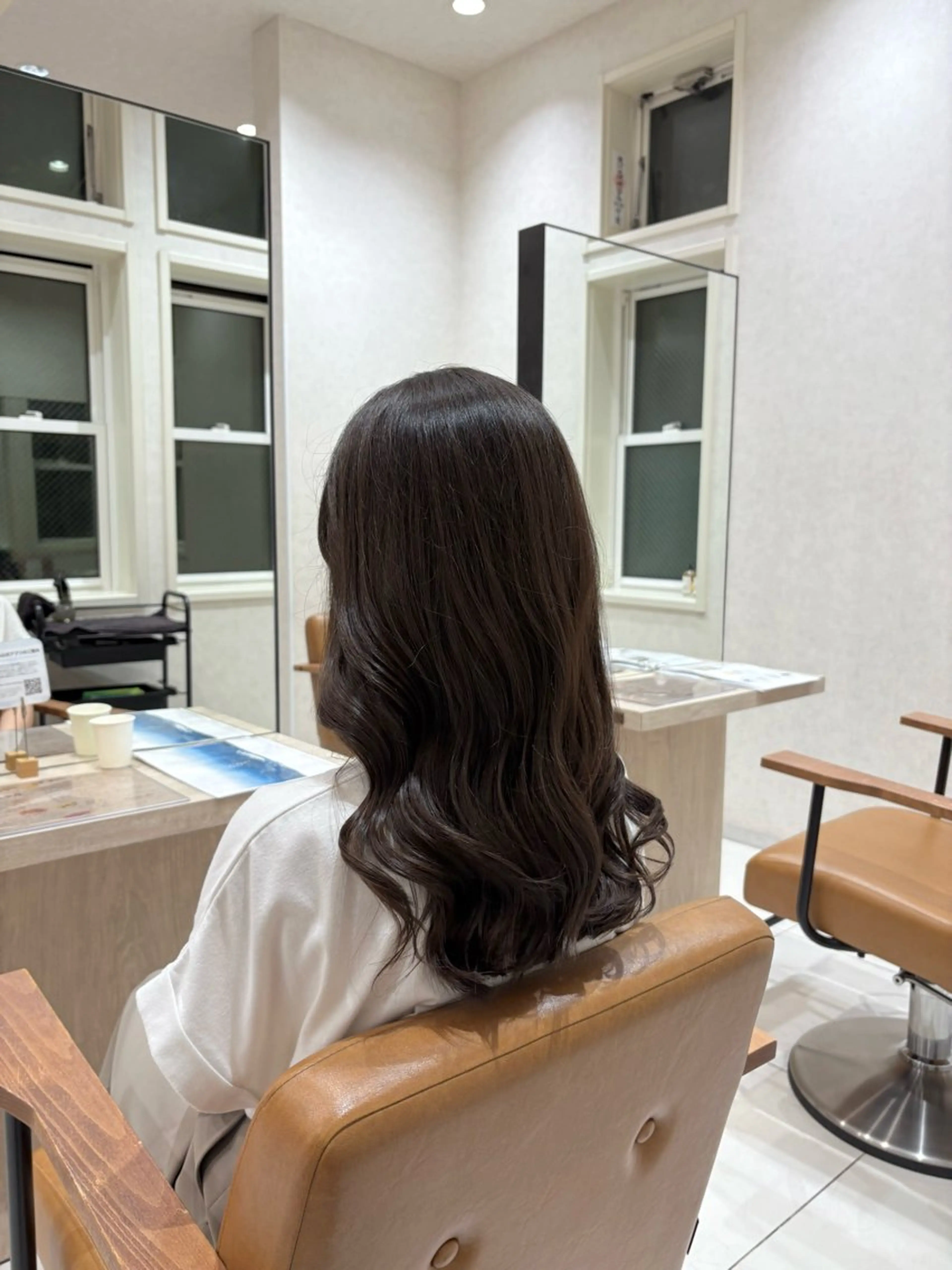 ミディアム カラー カット ヘアカラー 透明感カラー🌿 ｍｏｅのヘアスタイル