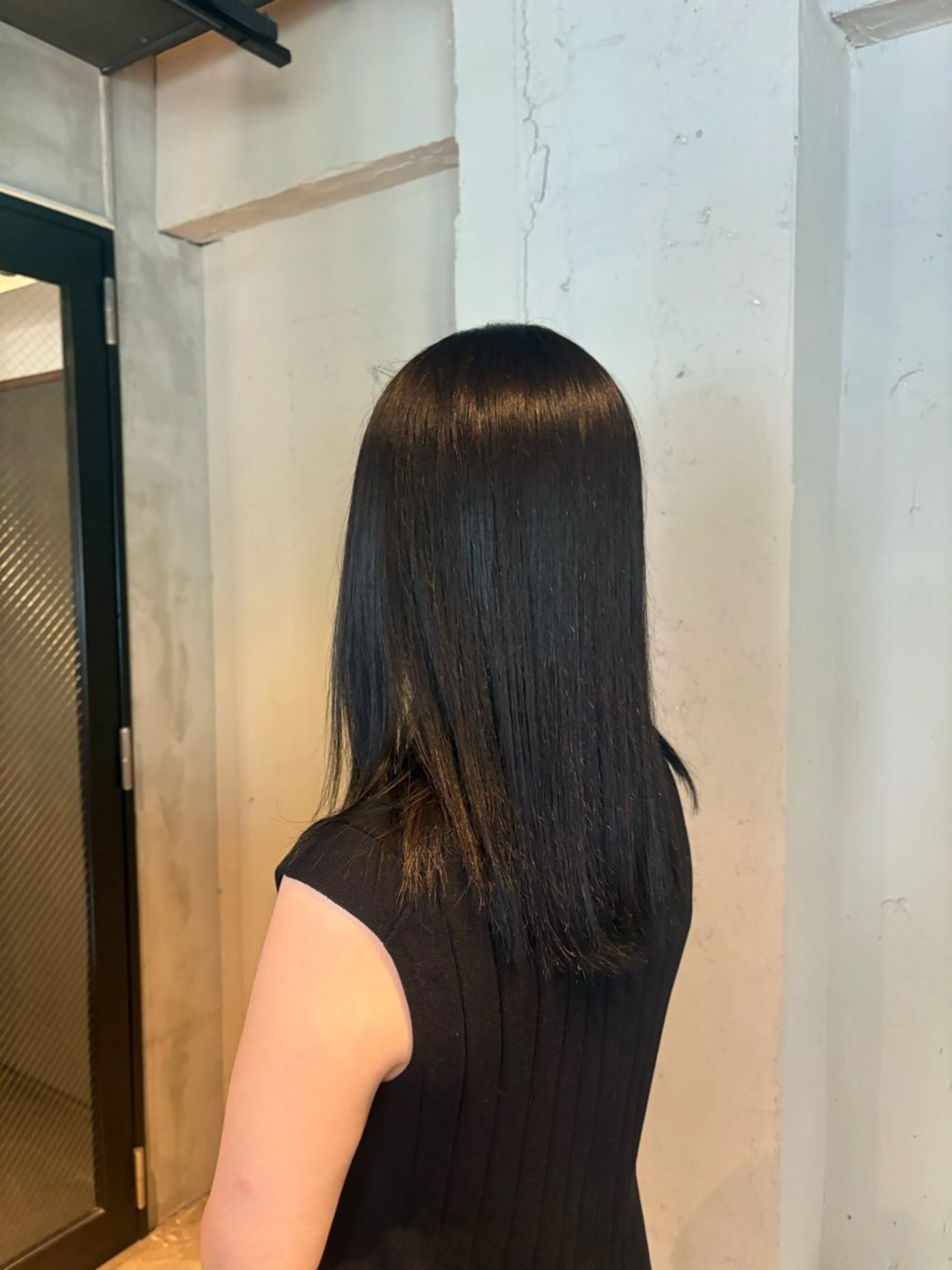 セミロング ヘアカラー トリートメント 透明感・美髪 monsoワニベユナのヘアスタイル