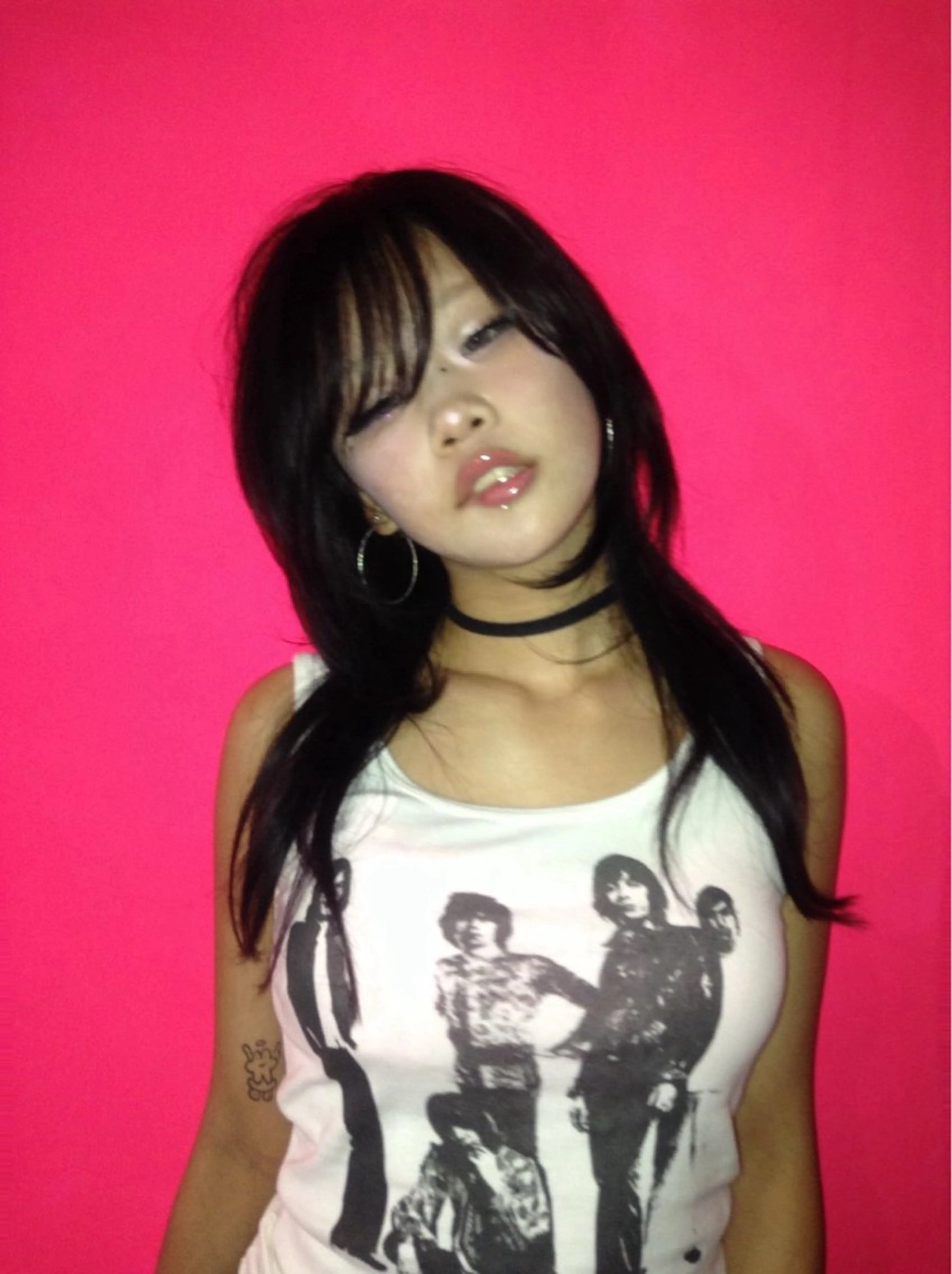 ロング カット AIRA/ブリーチ ‪/透明感カラーのヘアスタイル