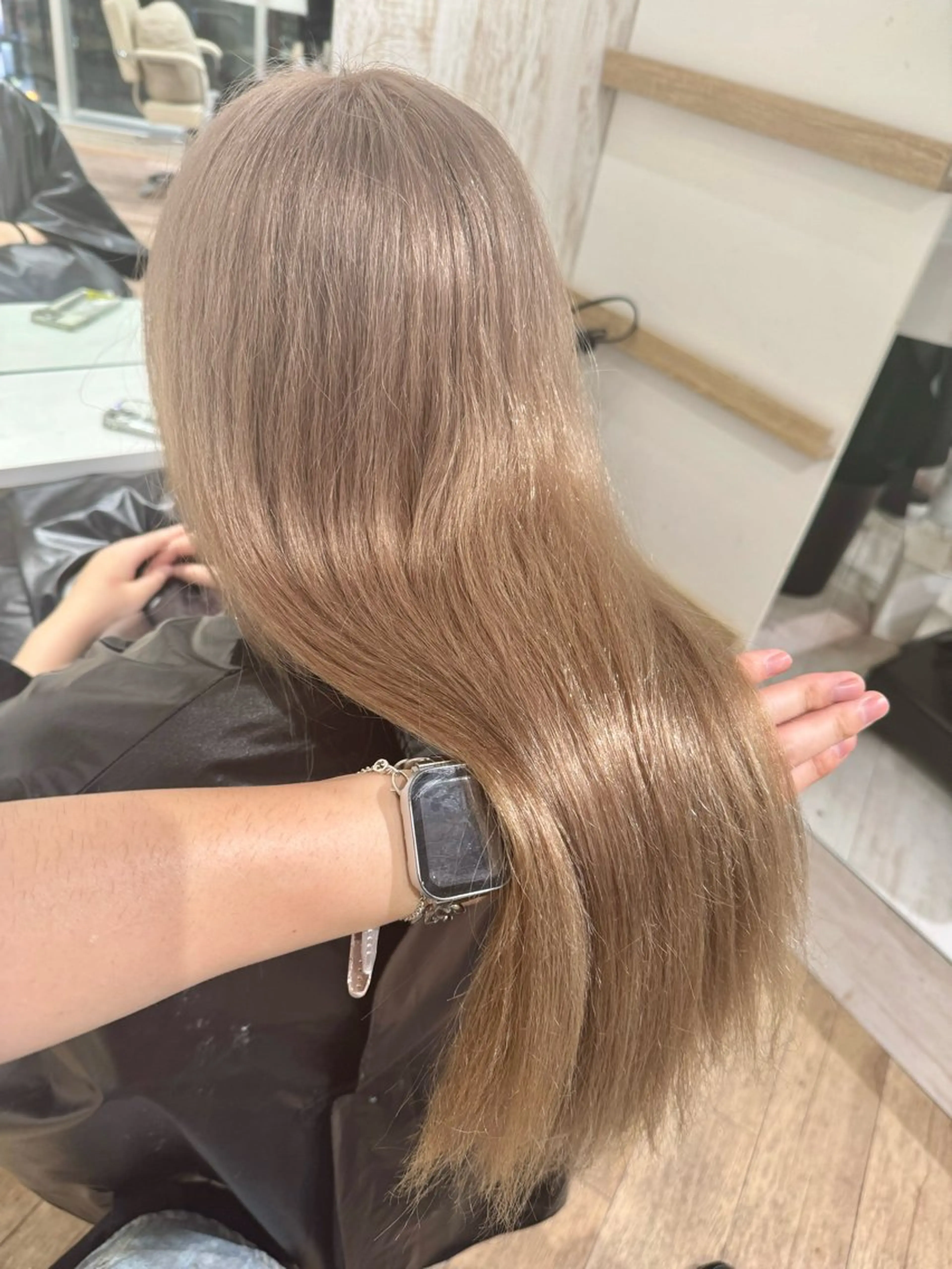 セミロング カラー 立川/レイヤー/ 複雑履歴/ 西川翔真のヘアスタイル