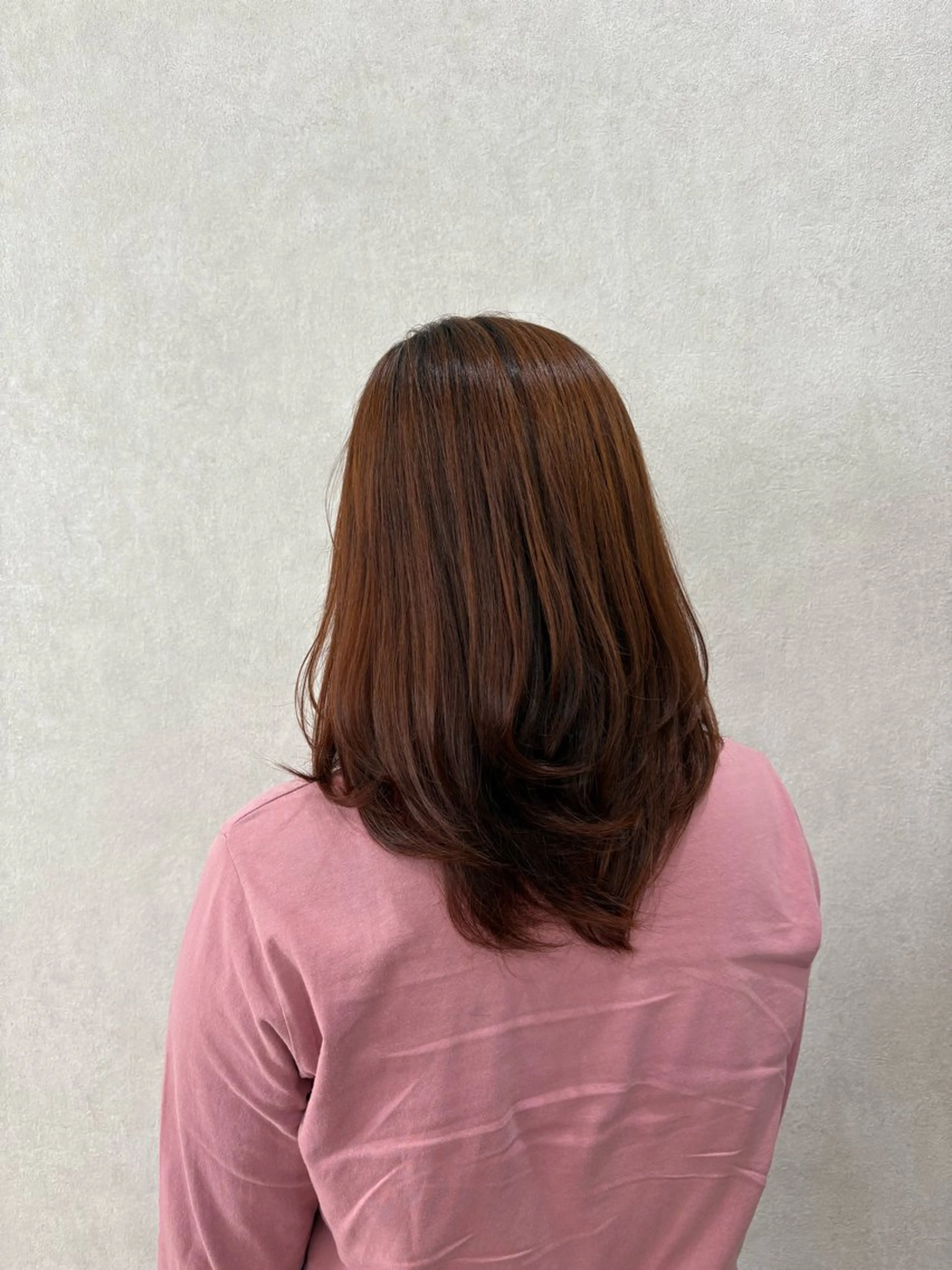 セミロング 顔周りカット レイヤーカット カット トリートメント 川口 葉月のヘアスタイル