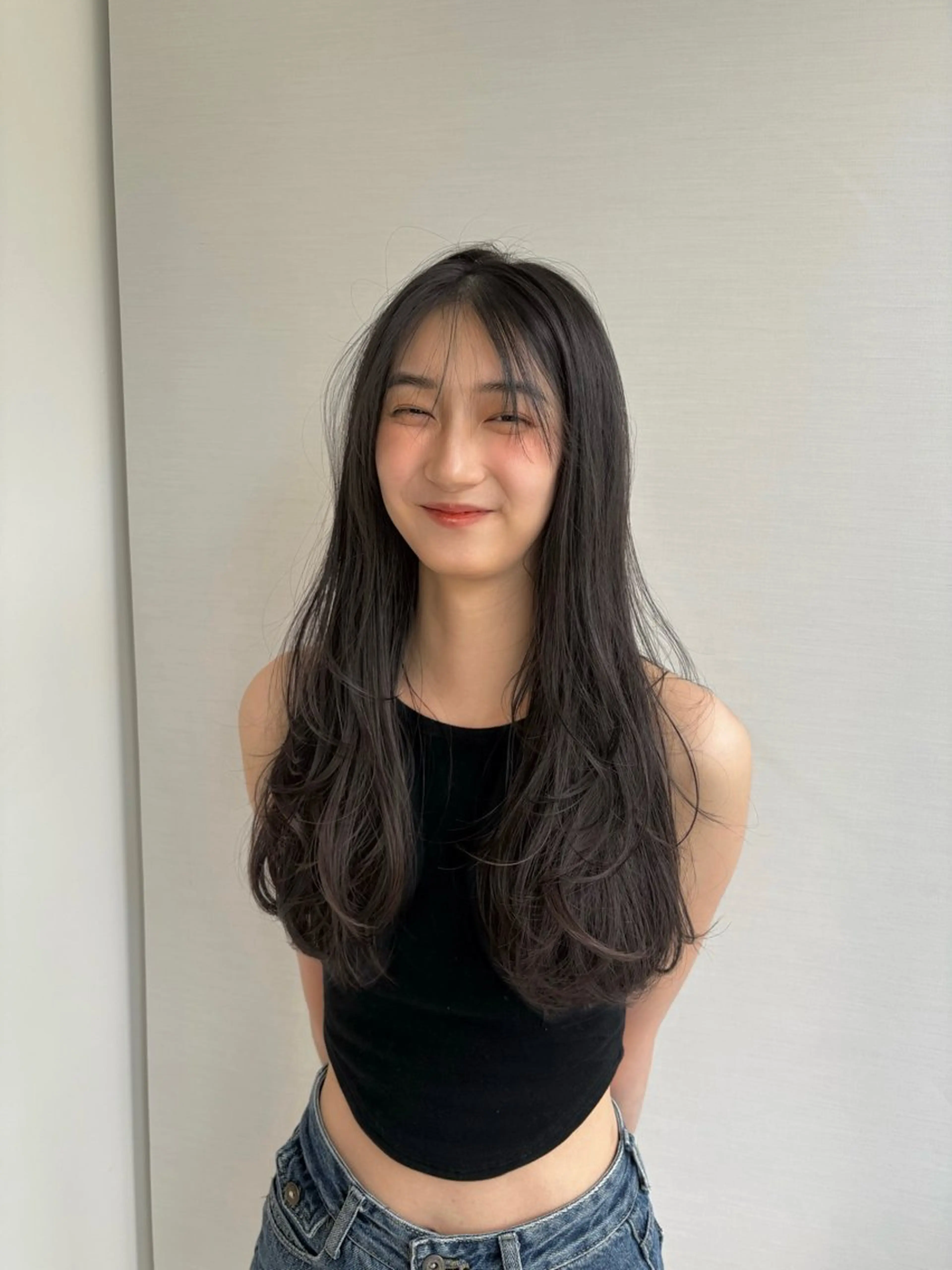 ロング レイヤーカット ハイトーンカラー 🐈🤎Rikoのヘアスタイル