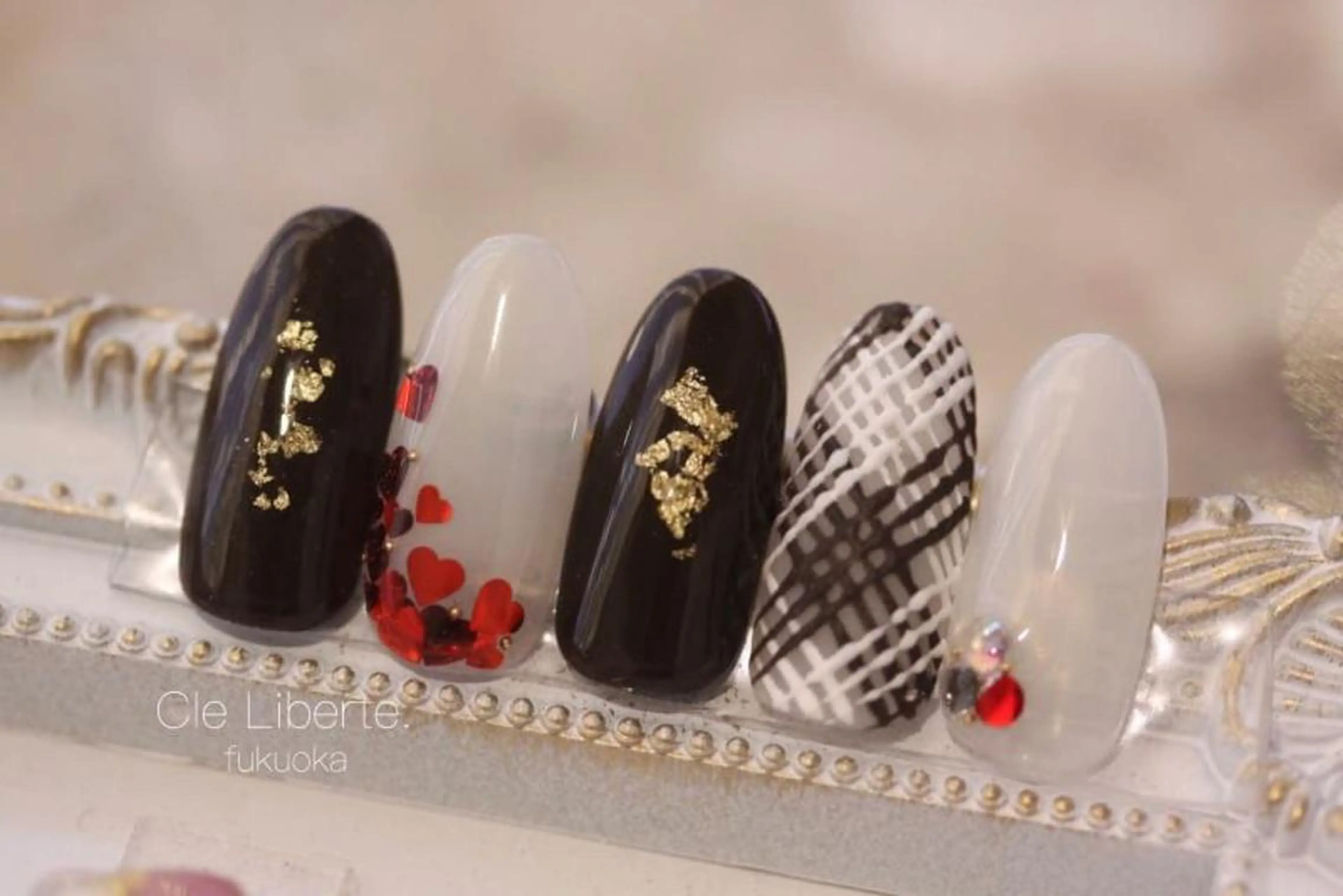 ネイル カジュアル オフィスネイル シンプルネイル バレンタイン ブライダルネイル Elio 国泰寺のネイルデザイン