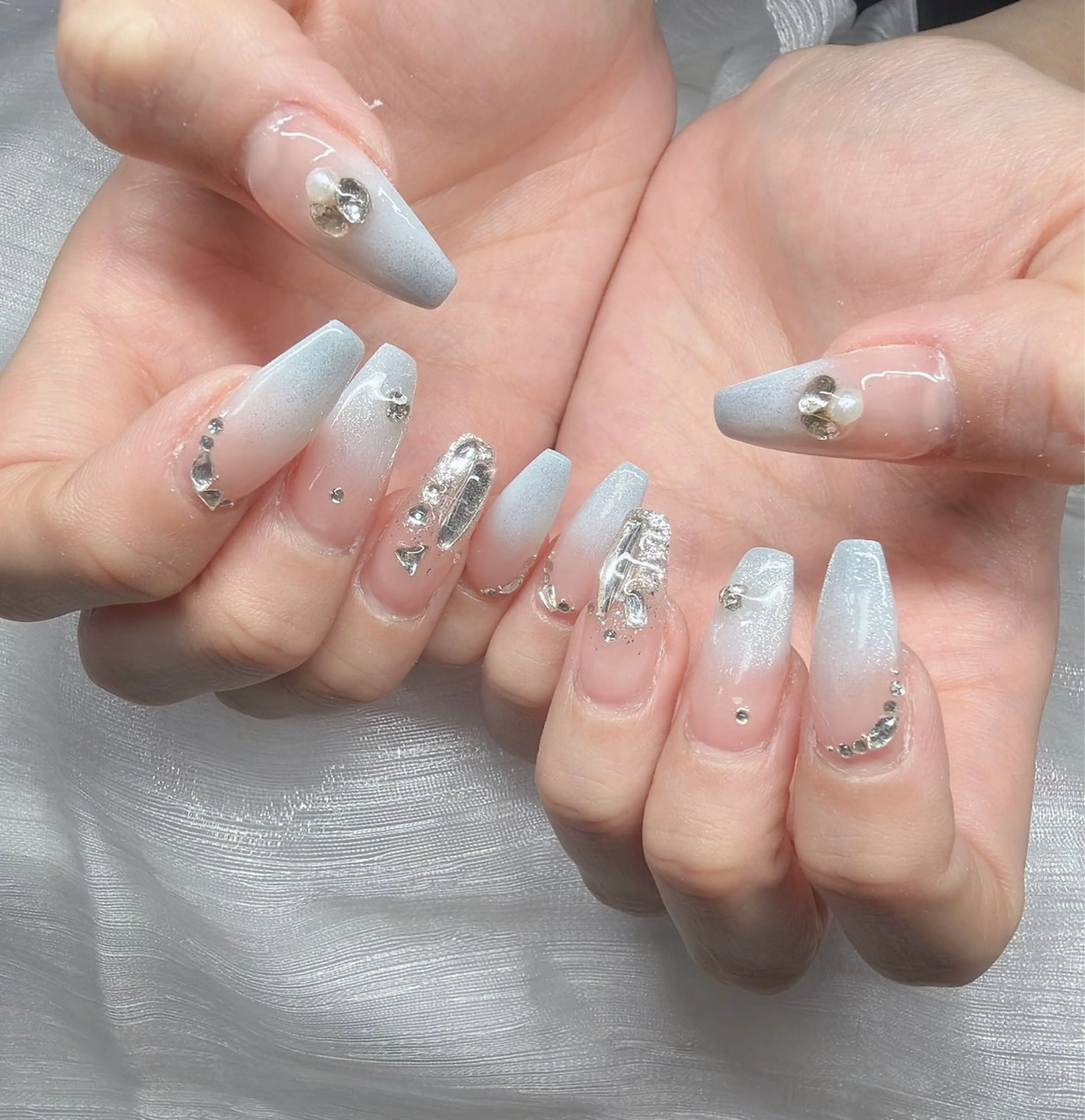 ネイル ハンドネイル Lee Nailsのネイルデザイン