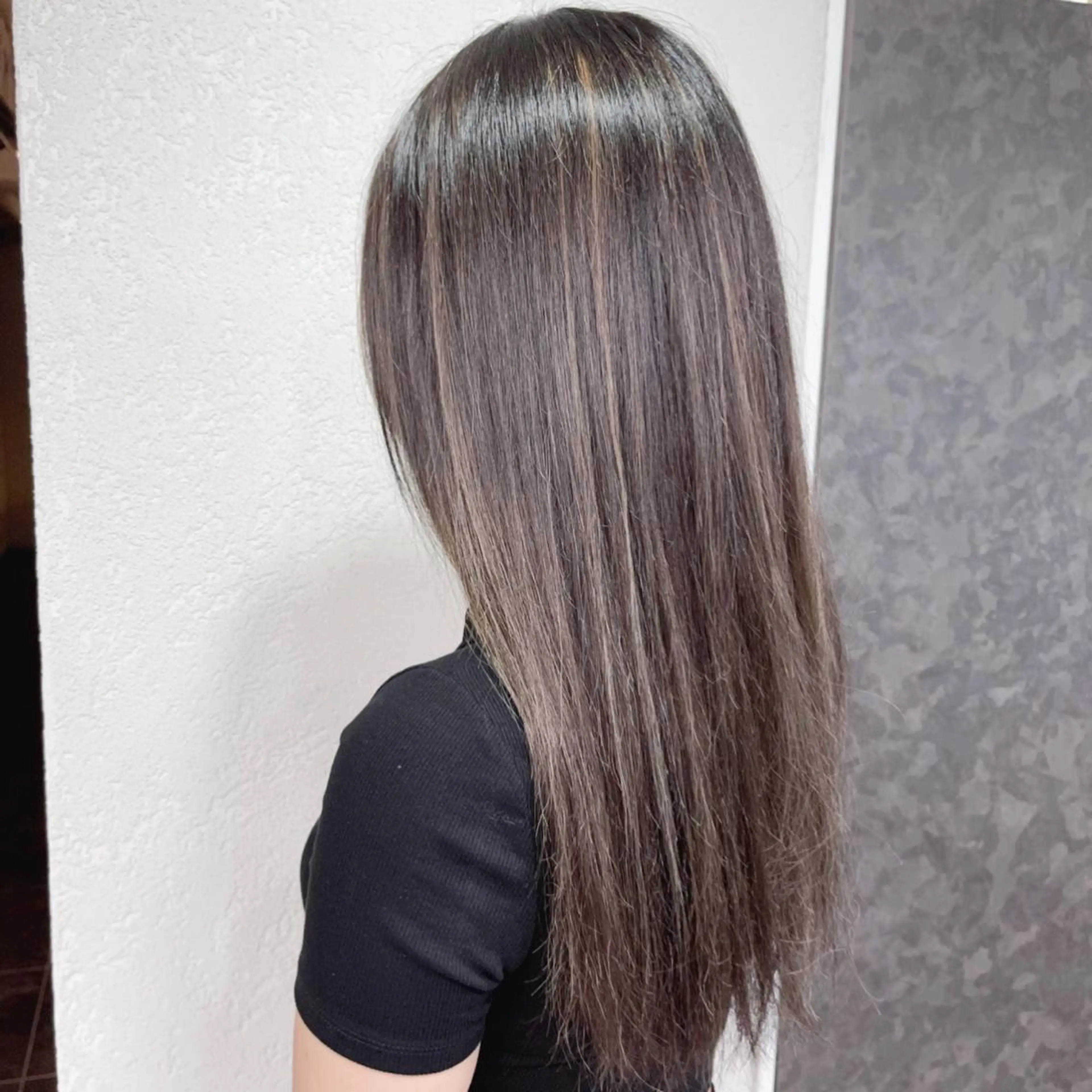 ロング カラー ハイライトカラー ハイライト カット ヘアカラー 槙川 郁弥のヘアスタイル