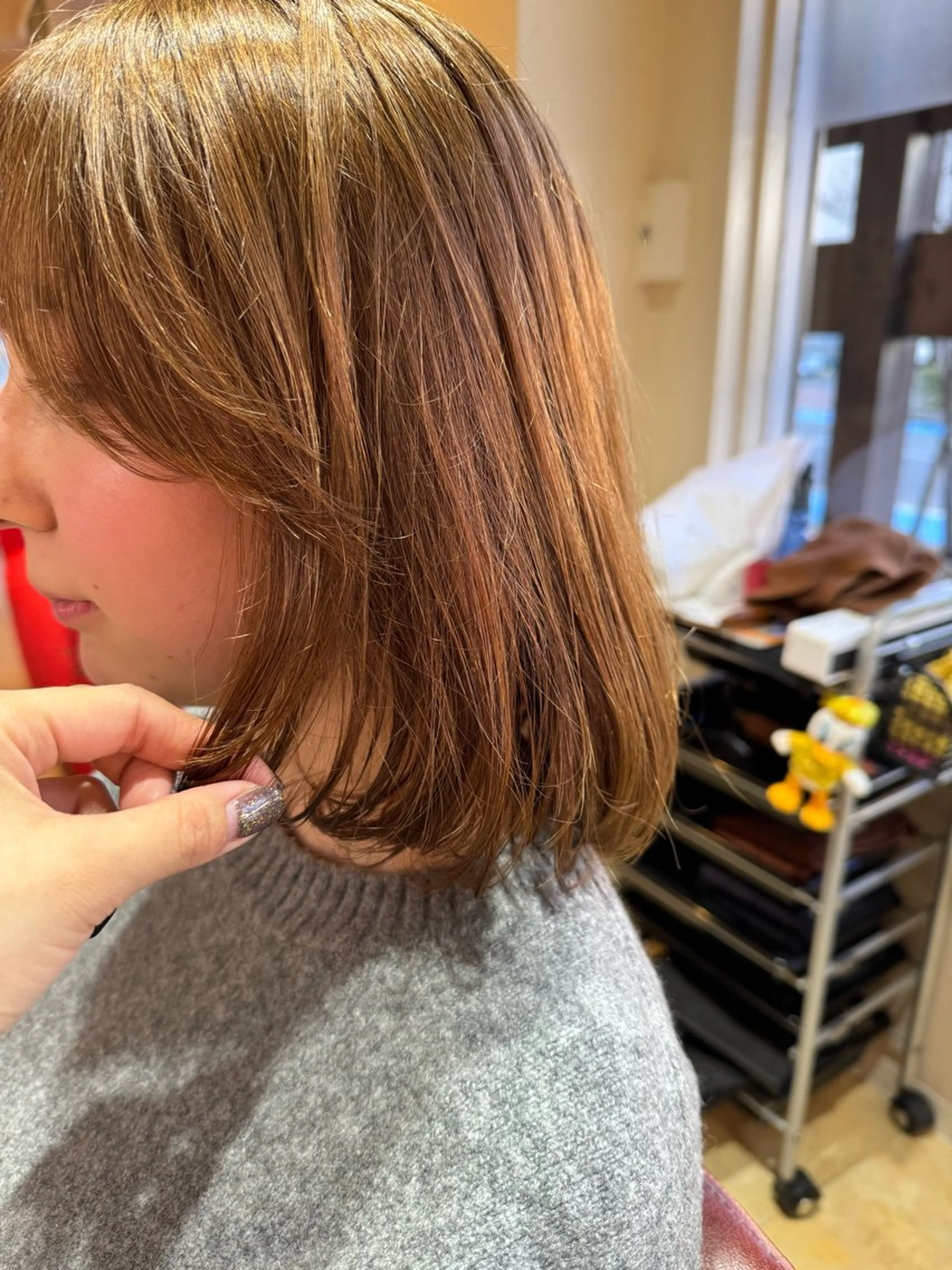 ミディアム カット 小倉 沙織のヘアスタイル