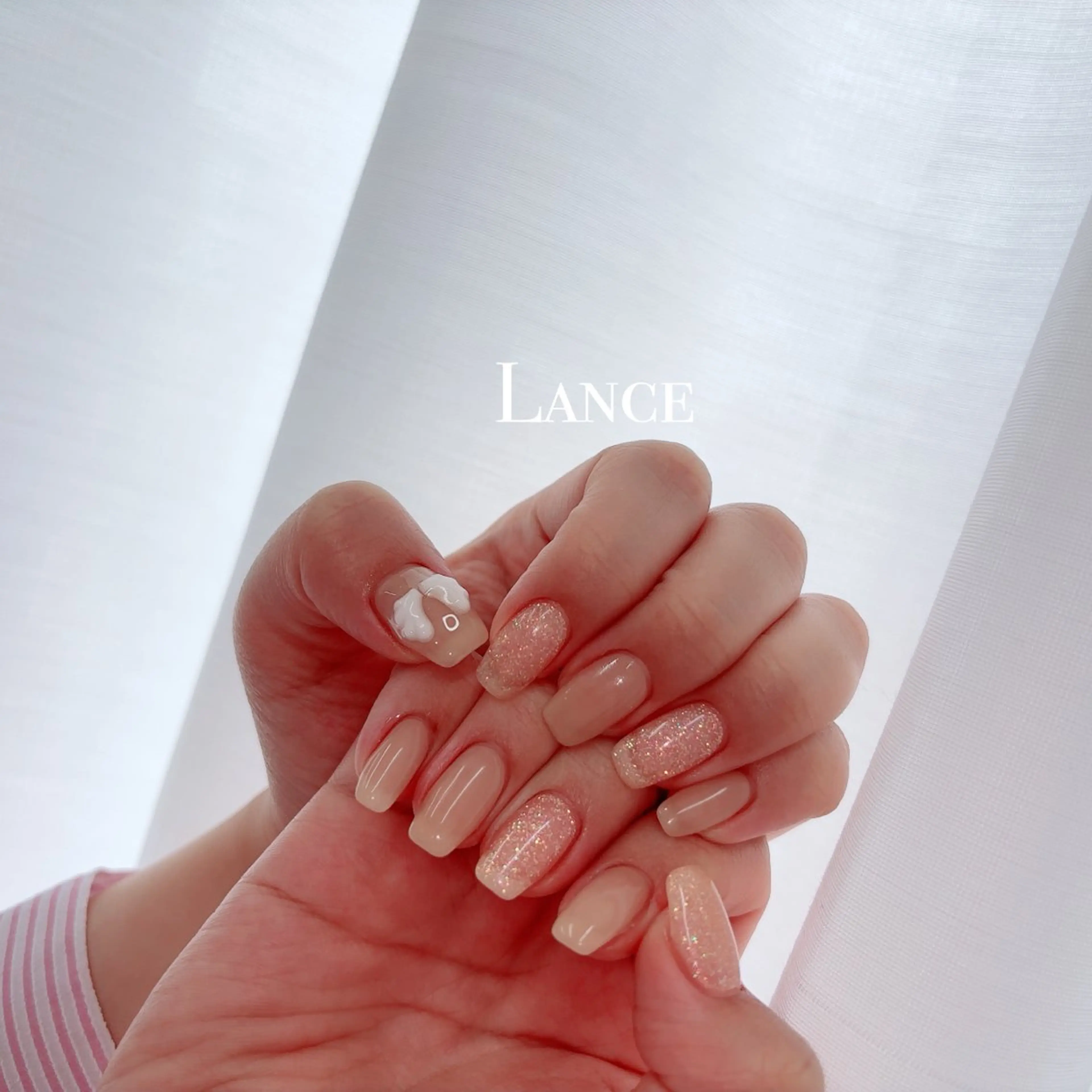 ネイル オーロラネイル フットネイル 氷ネイル・うるうるネイル キラキラネイル 韓国ネイル ハンドネイル Lance nailのネイルデザイン