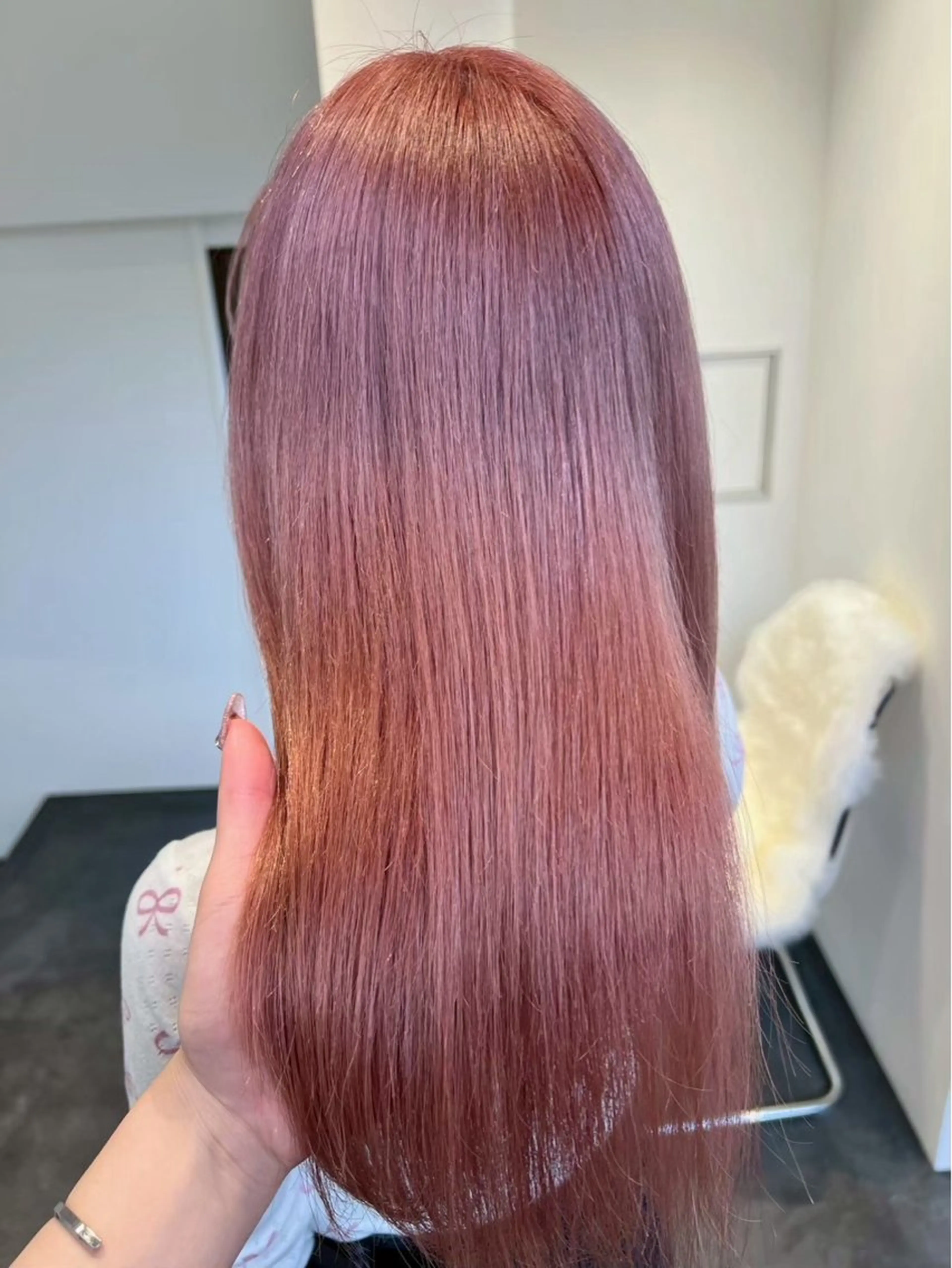 ロング ヘアカラー nanami lucktokyoのヘアスタイル