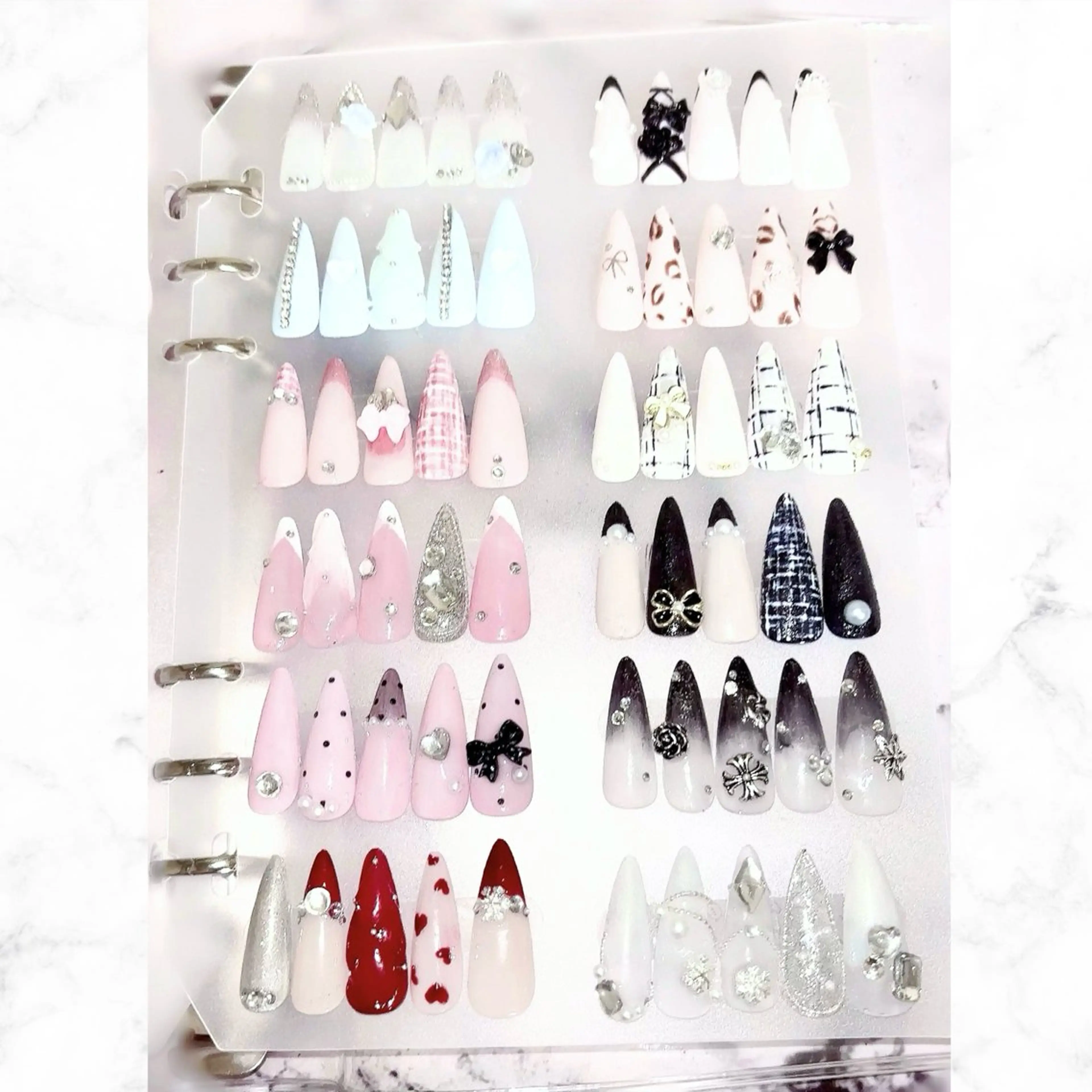 ネイル ドット ハート リボン ツイードネイル 冬ネイル バストアップサロン LUNAのネイルデザイン