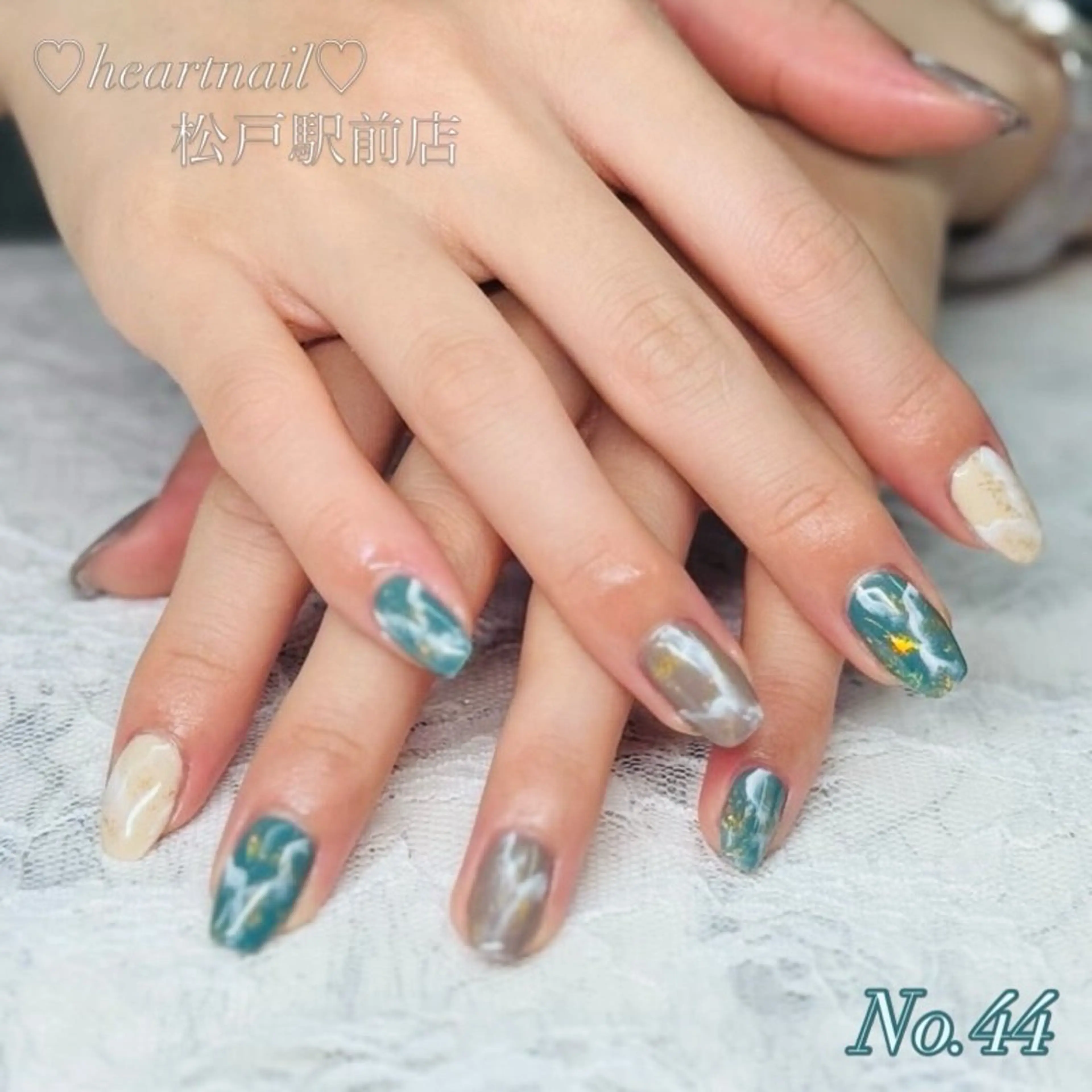 ネイル ニュアンスネイル はあとねいる 松戸駅前店のネイルデザイン