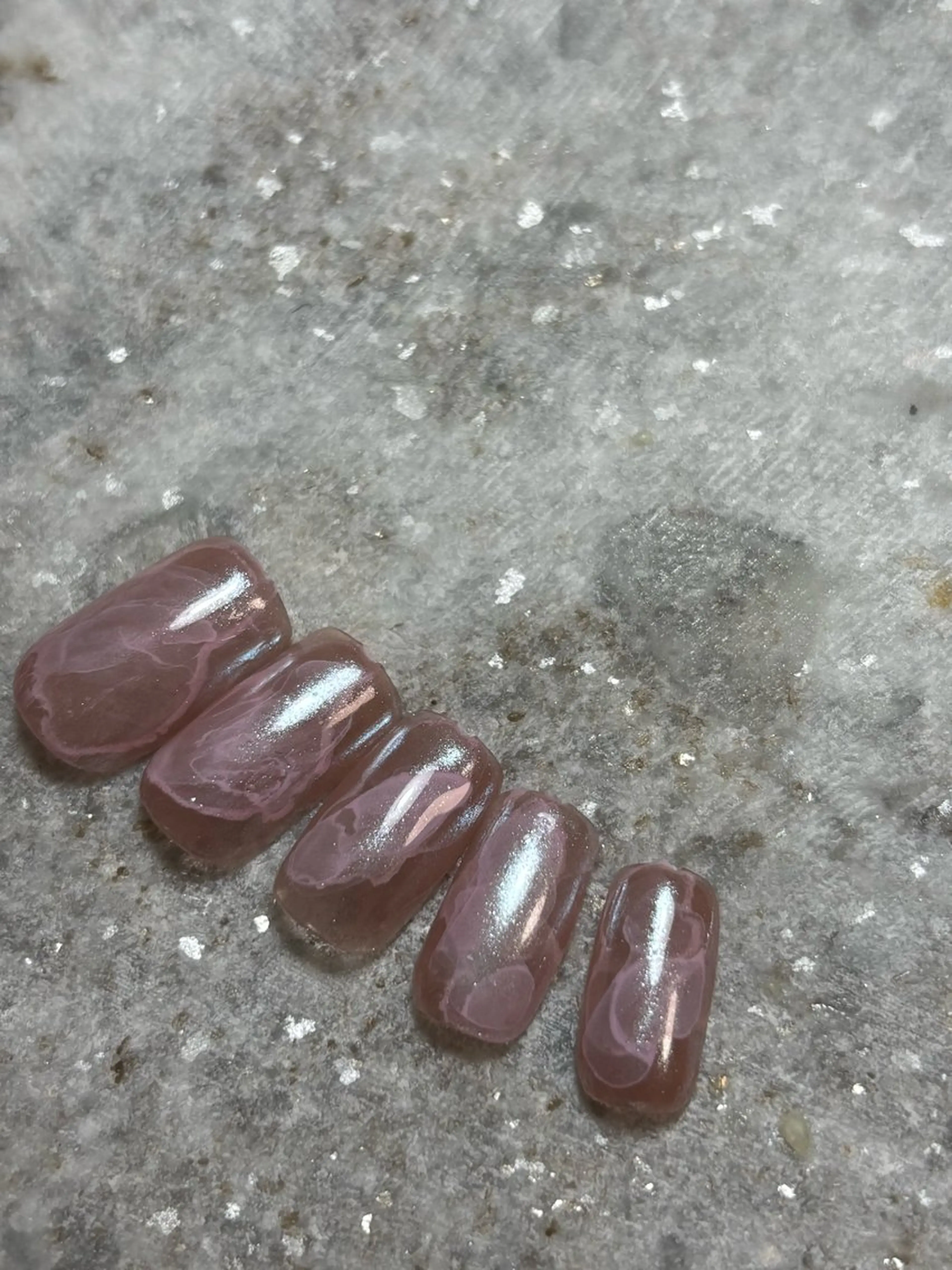 ネイル ニュアンスネイル 三本 綾奈のネイルデザイン