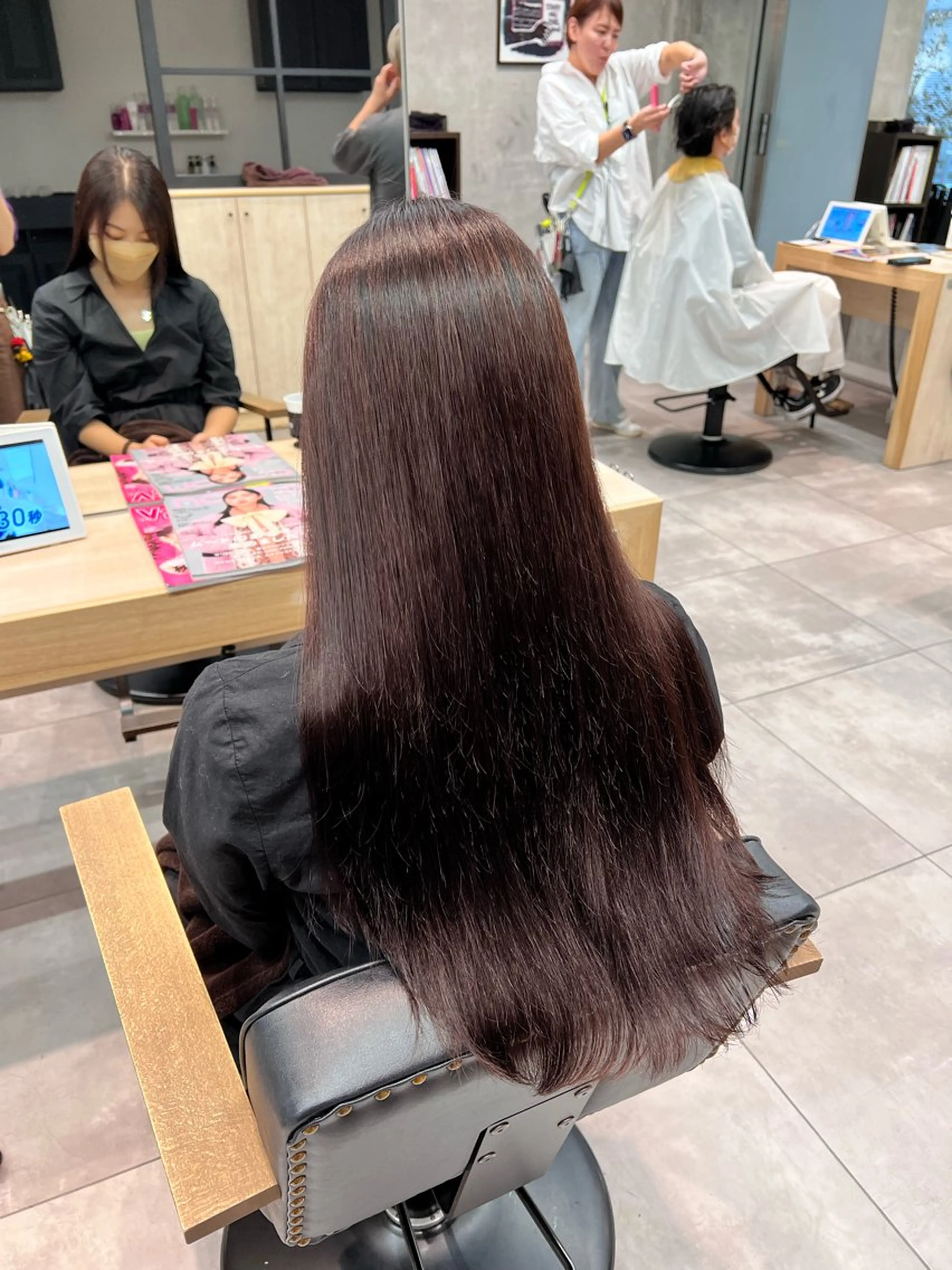 ロング カラー ヘアカラー トリートメント 🌞レイヤー×カラー 前川那津美🌞のヘアスタイル