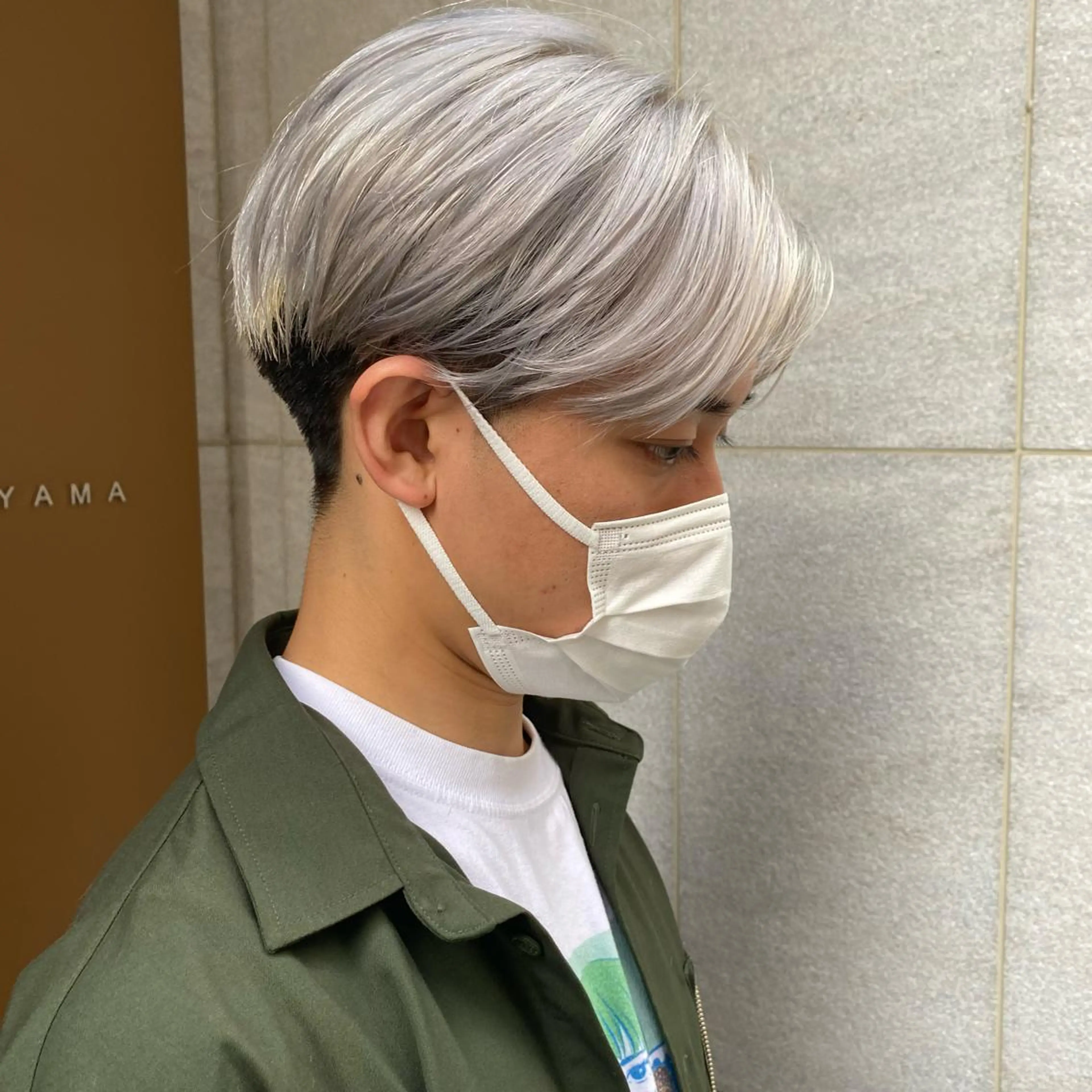 ショート メンズ ハイトーン/デザイン hirokiのヘアスタイル