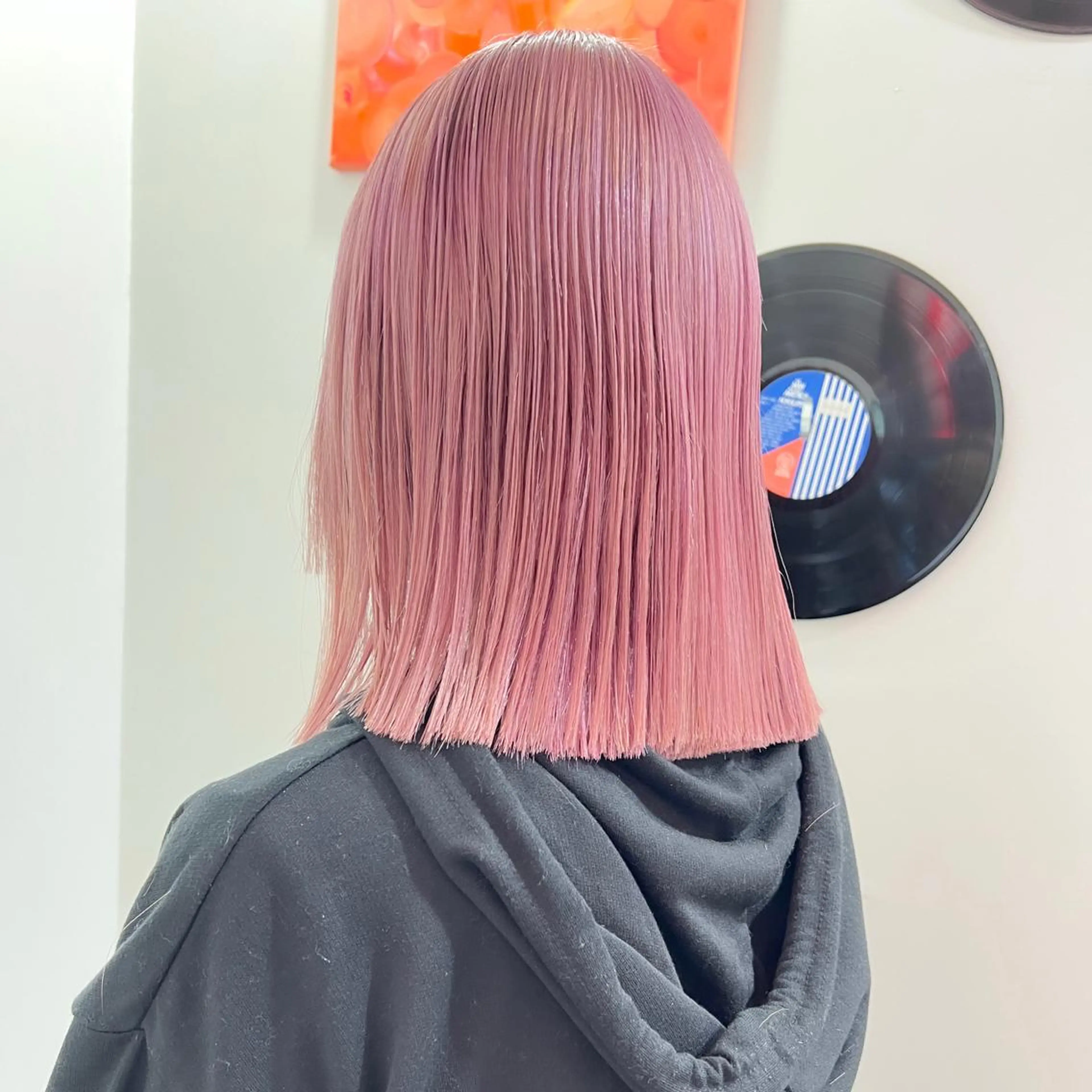 ミディアム カラー ヘアアレンジ 🧨ブリーチー×ボブ レイヤー💎じゅえるのヘアスタイル