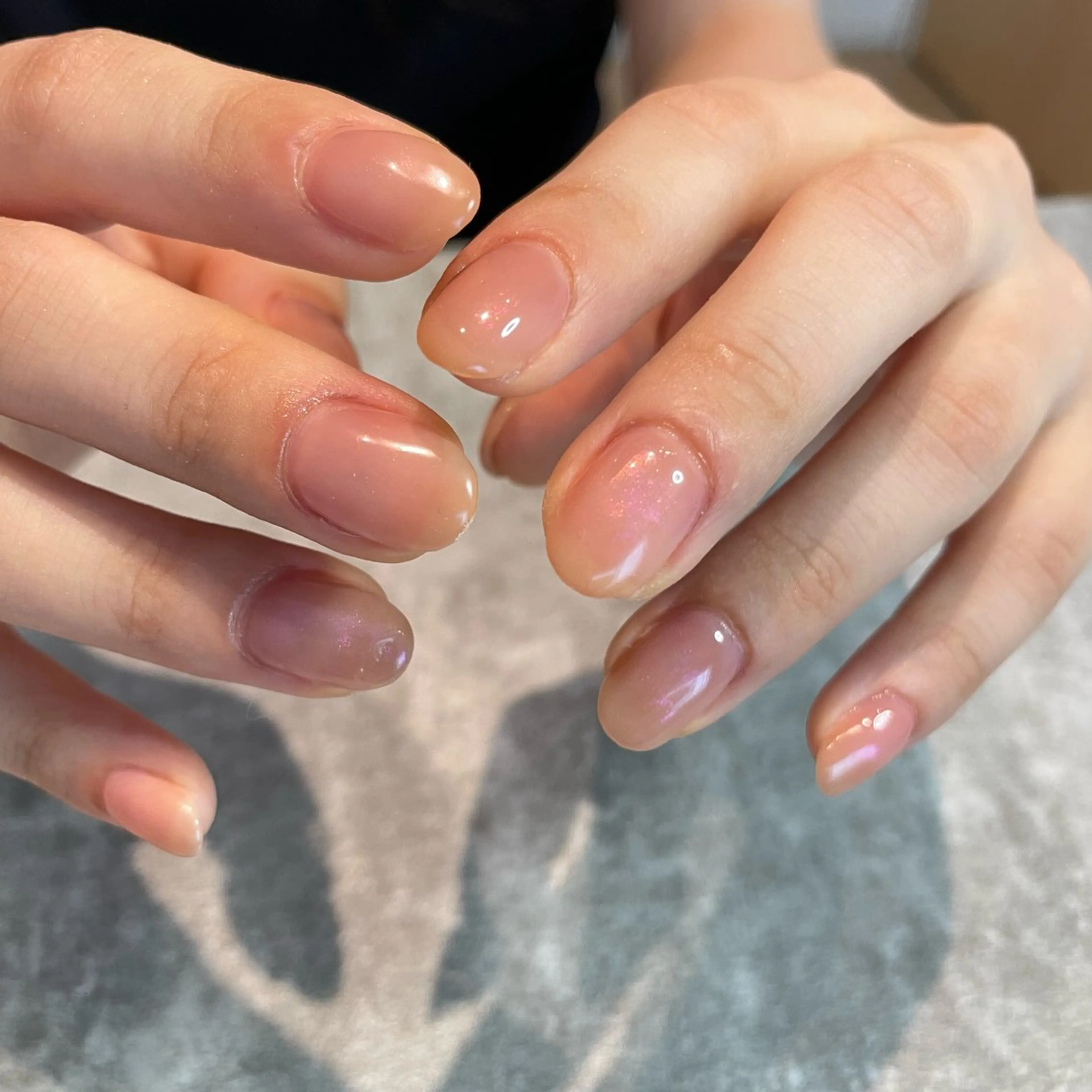 ネイル オーロラネイル ワンカラーネイル nail salon daisy 𓍯のネイルデザイン