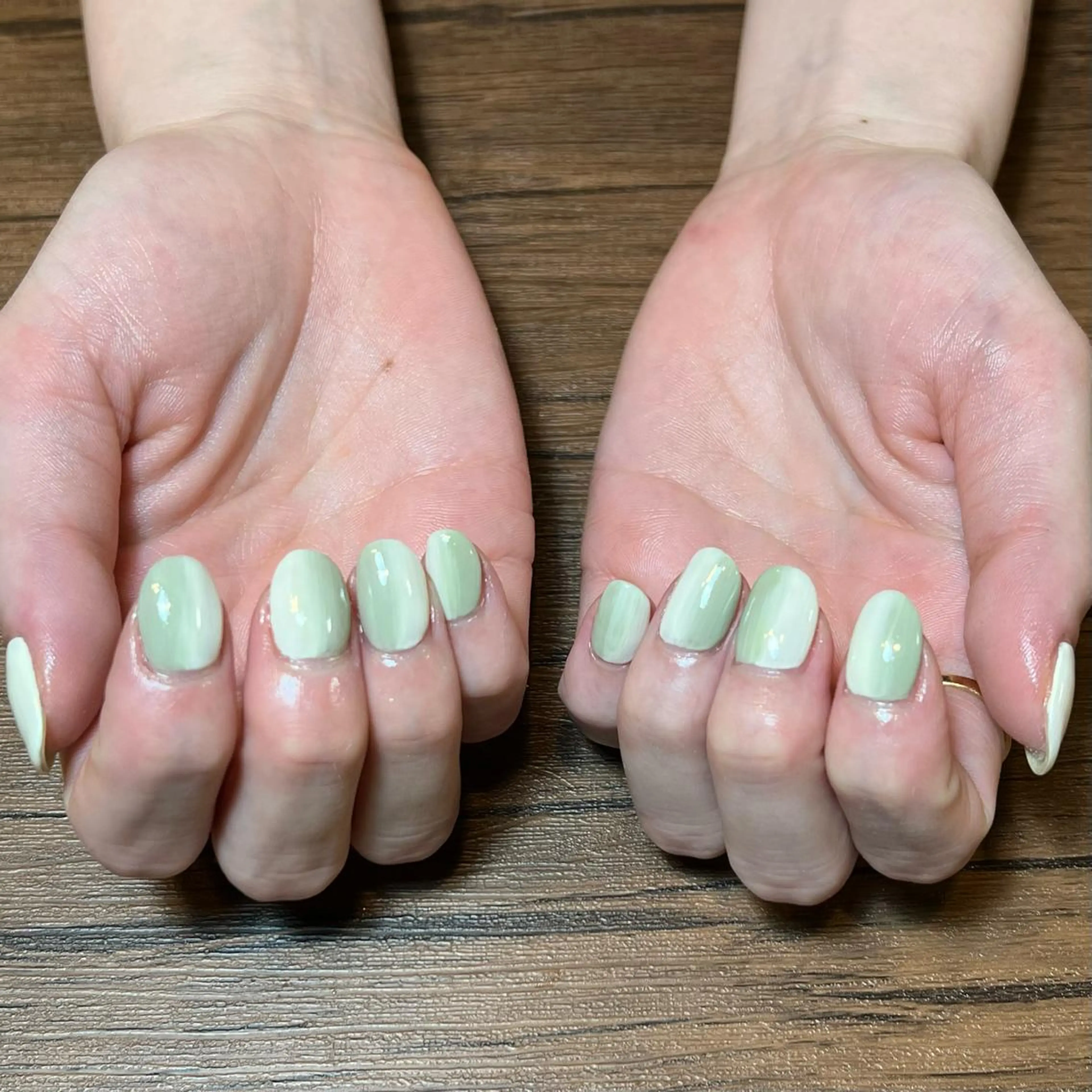 ネイル HENRIETTA NAILSALONのネイルデザイン