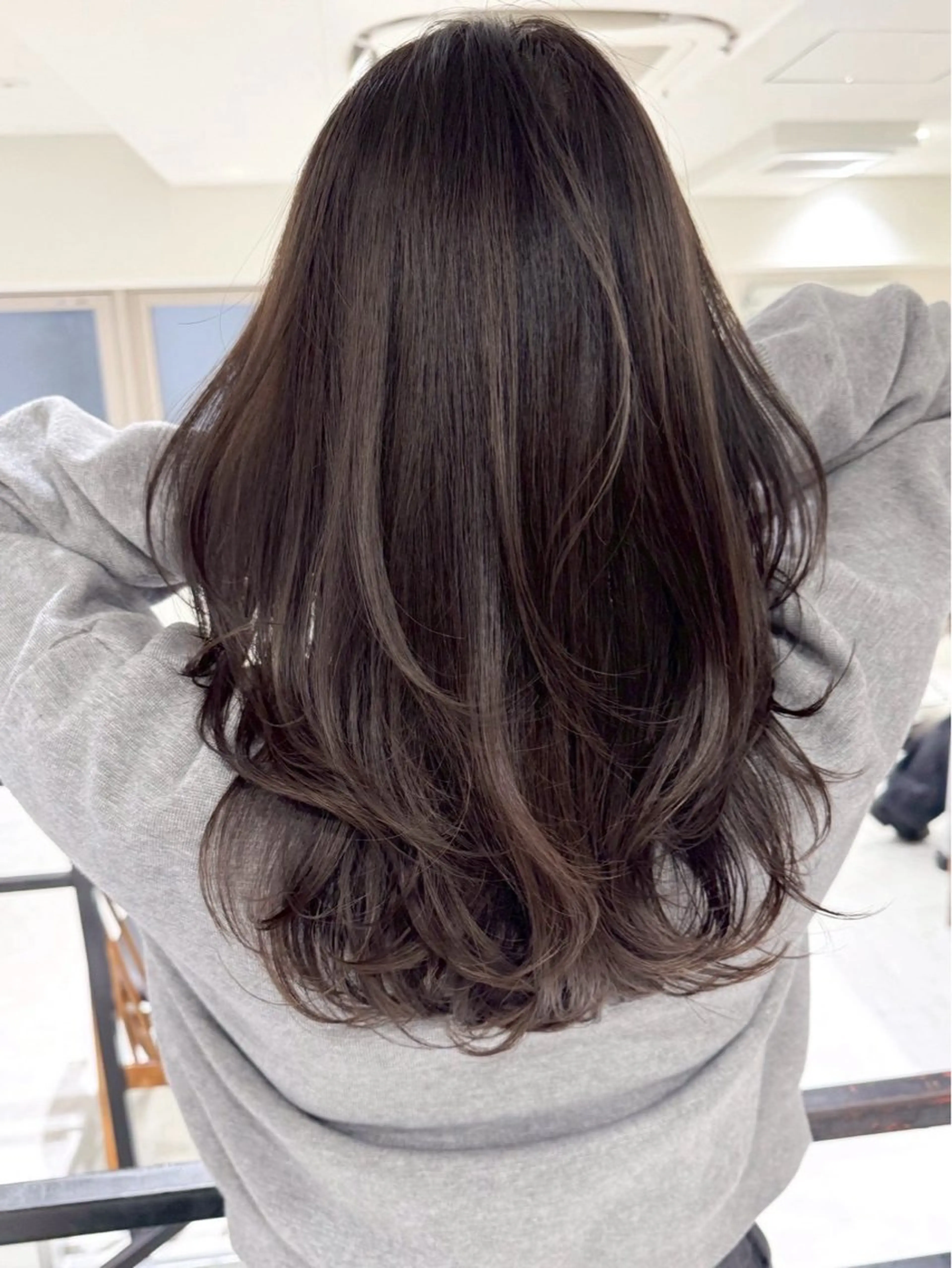 セミロング カラー ヘアアレンジ ヘアカラー トリートメント 🫧透明感カラー/ 艶カラー🫧namiのヘアスタイル