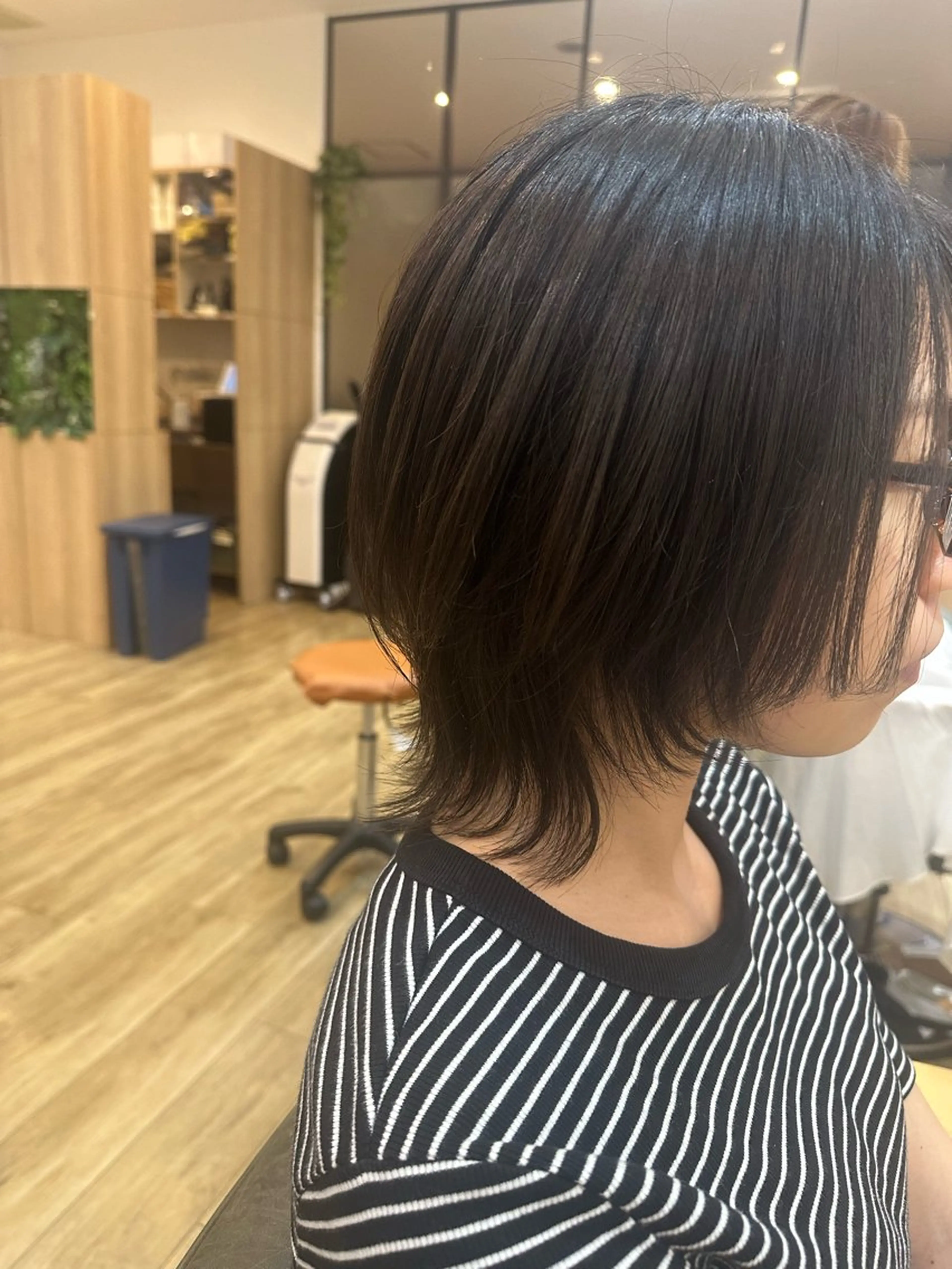 ミディアム レイヤーカット ウルフカット 福井 優羽のヘアスタイル