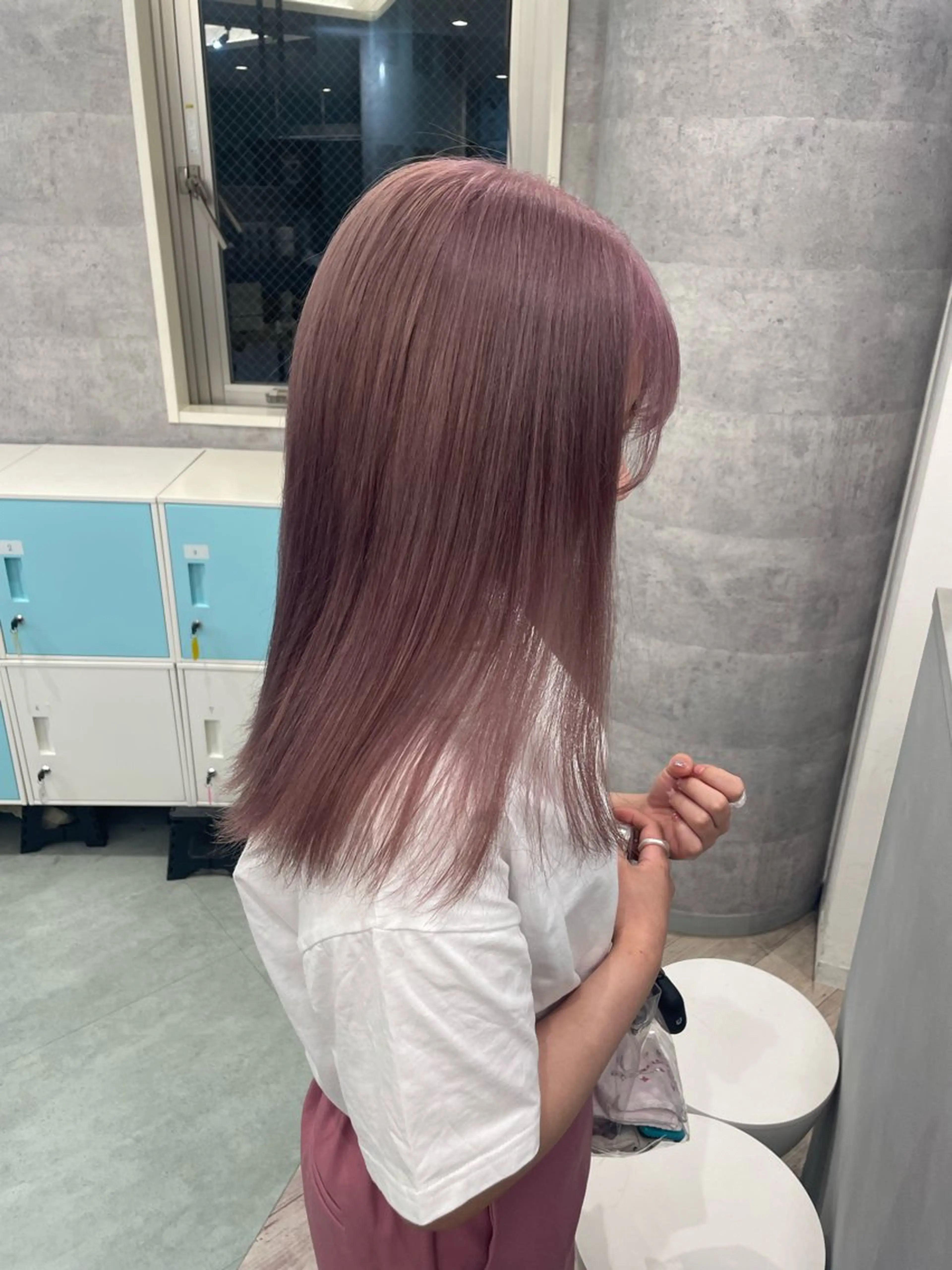 セミロング ♡似合わせハイトーン ♡maiのヘアスタイル