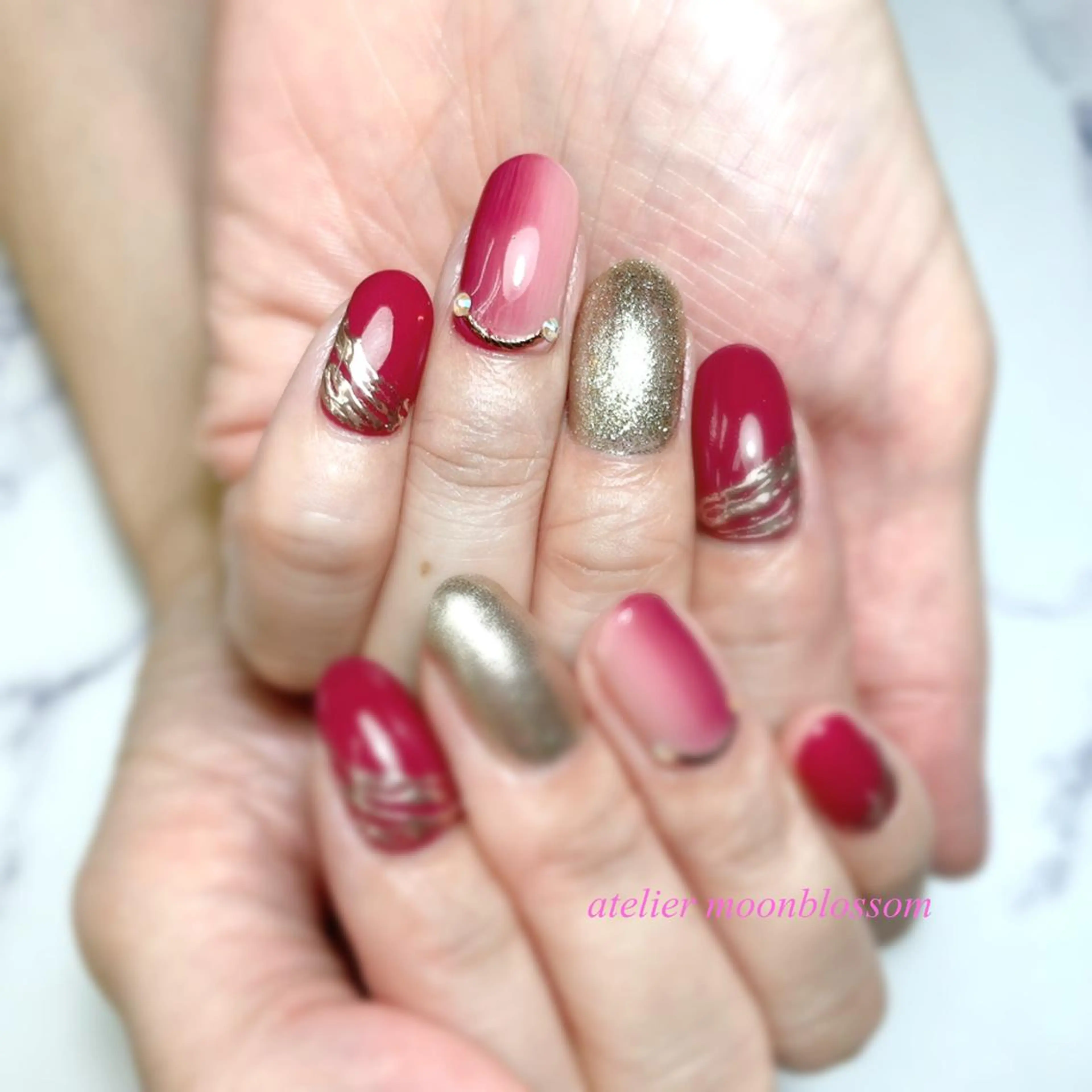 ネイル アトリエ ムーンブロッサムのネイルデザイン