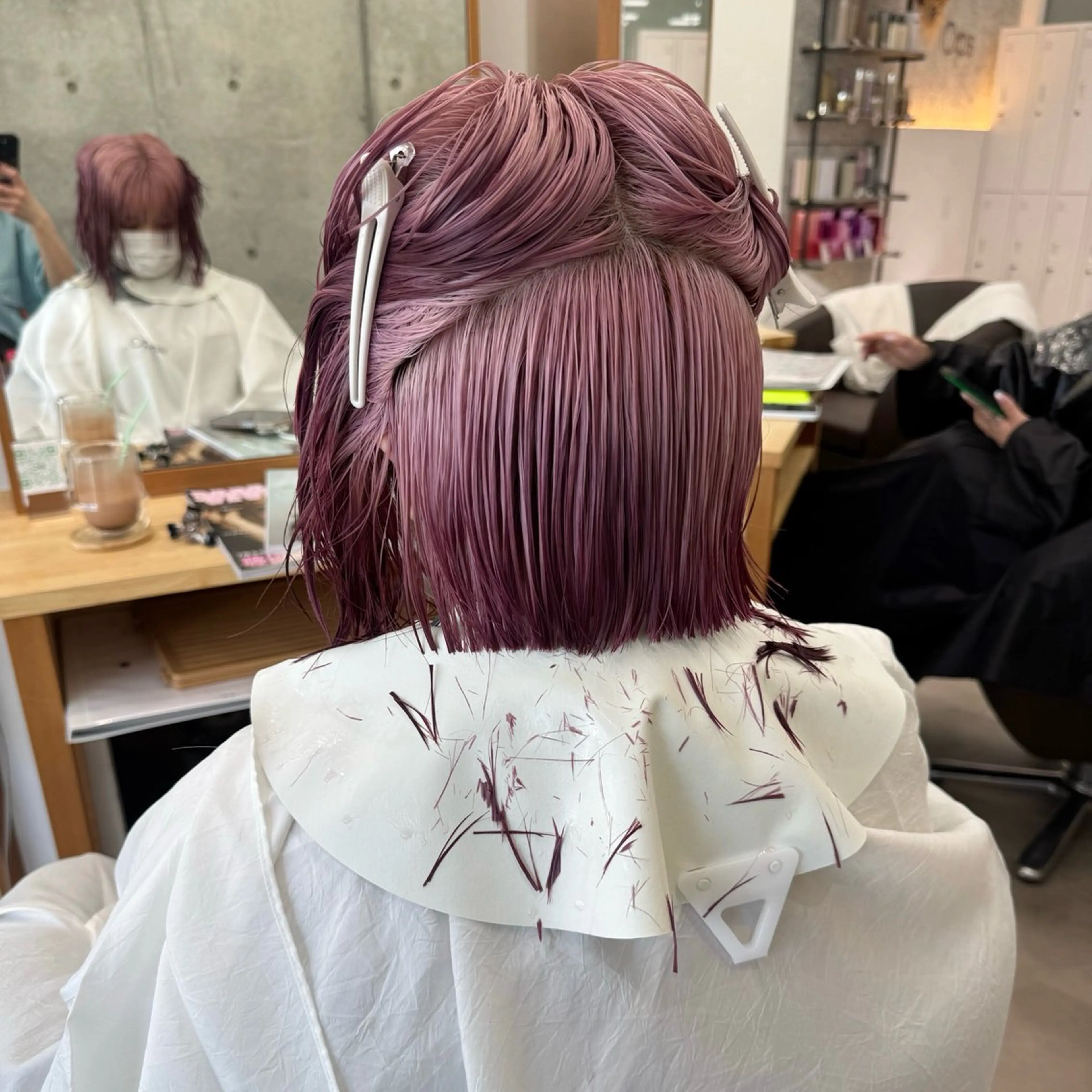 ミディアム カラー ブリーチ ピンクカラー ホワイトピンク カット ヘアカラー トリートメント 🌱ブリーチ・透明感 カラー/mapi🦭のヘアスタイル