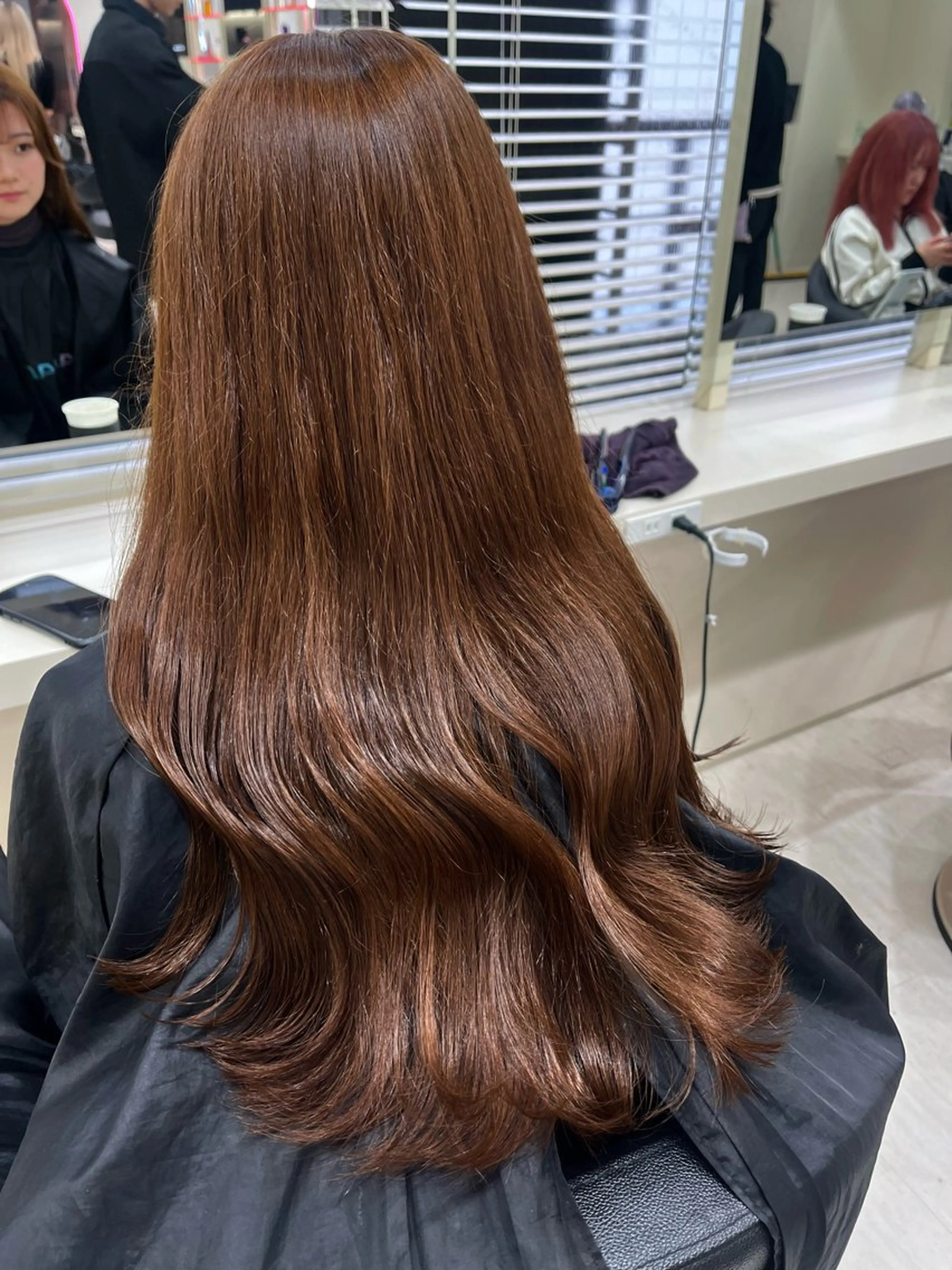 カラー ハイトーン/ベージュ デザイン/りくとのヘアスタイル