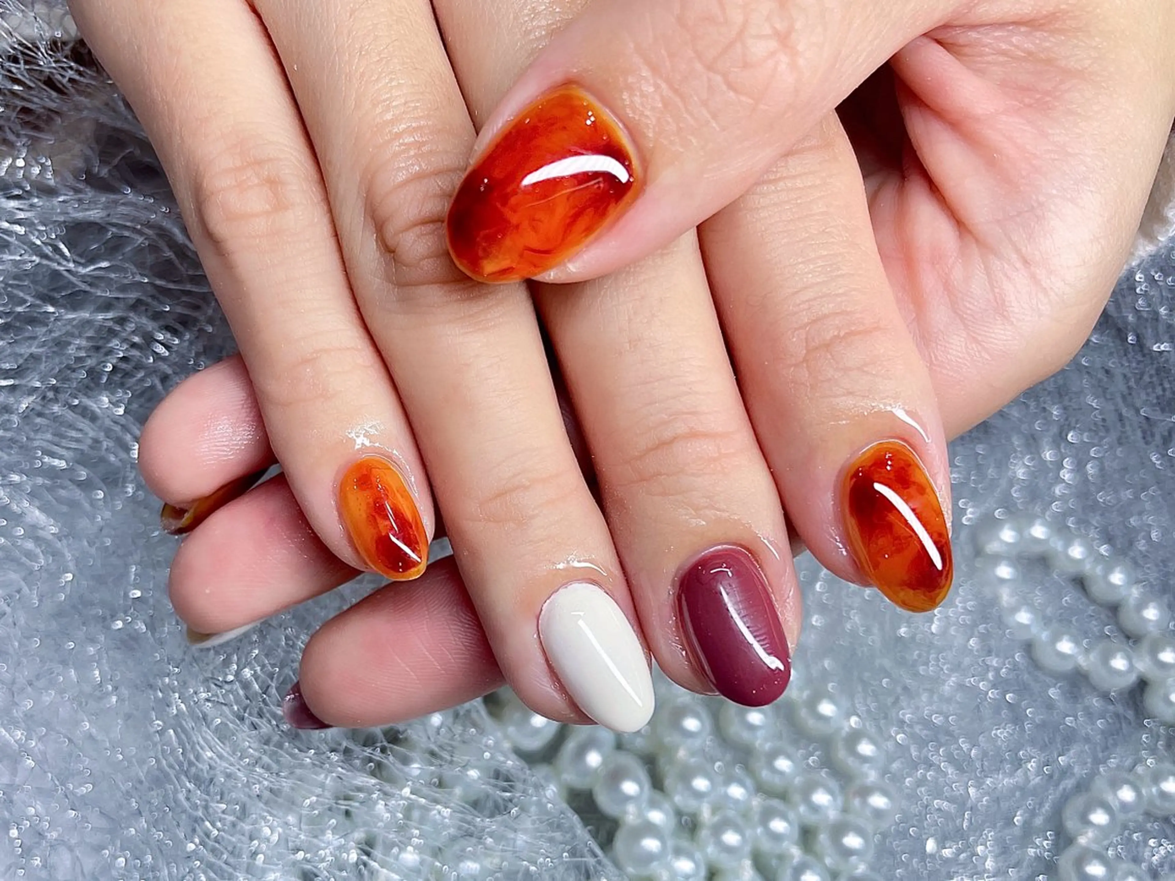 ネイル 長さ出し フットネイル フレンチネイル ジェルネイル ガラスフレンチ More Glam渋谷店のネイルデザイン