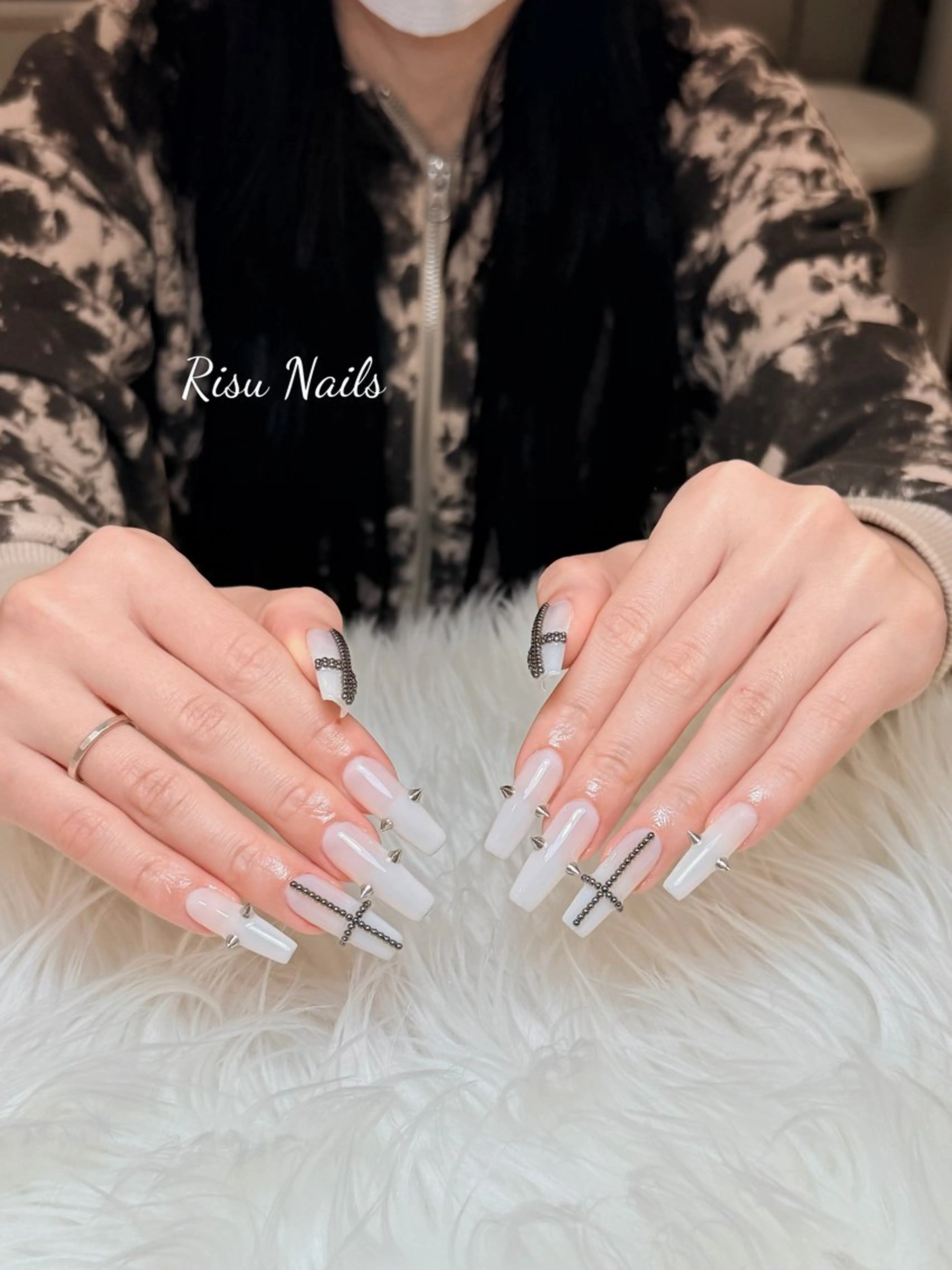 ネイル アートネイル 長さ出し グラデーション マグネットネイル ニュアンスネイル Risu Nails Salon 代々木所属・リス ネイルのネイルデザイン